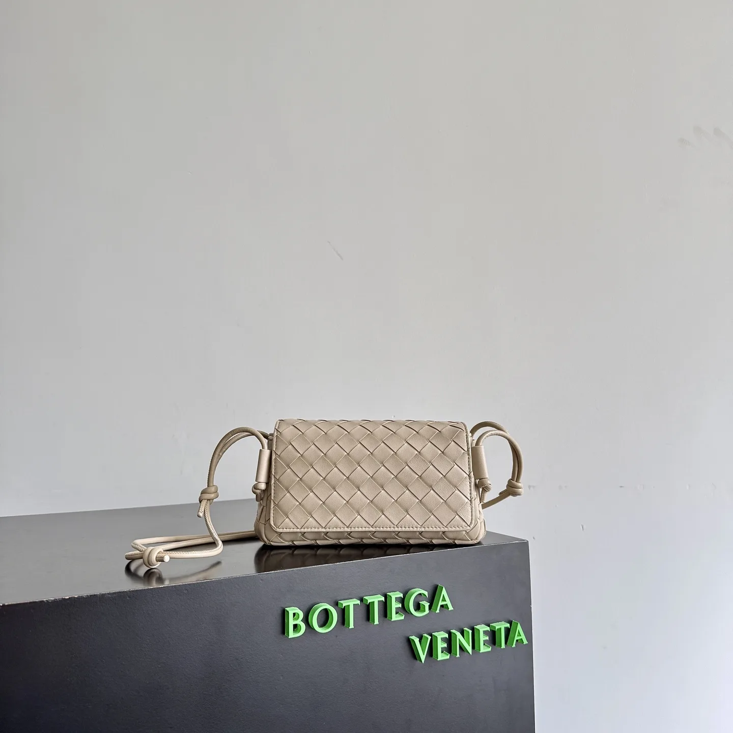 Bottega Veneta Notturno Clutch product photo from LabelPicks