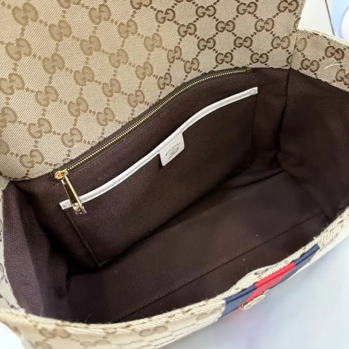 Gucci White Top Handle Bag product photo from LabelPicks