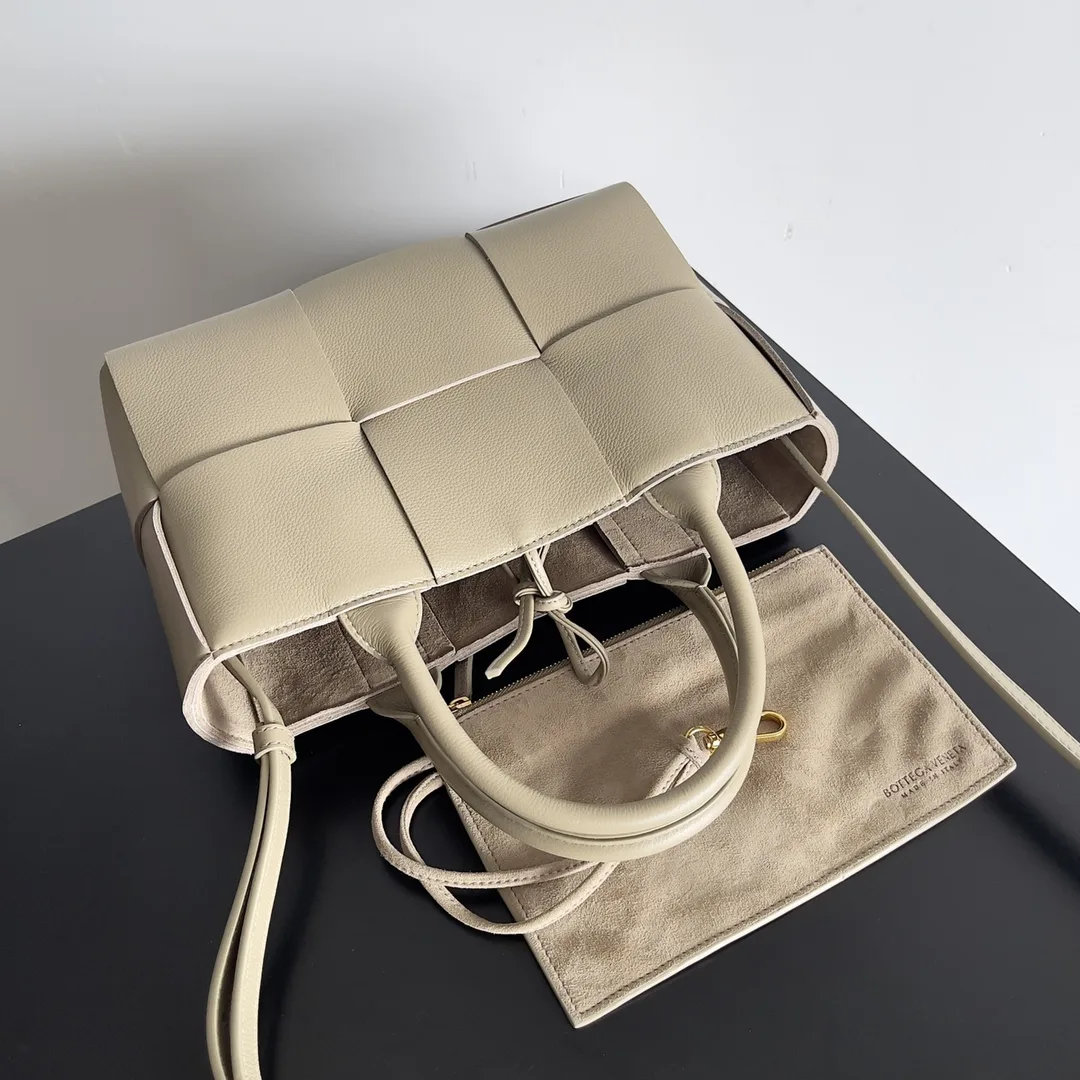 Bottega Veneta Grained Leather Tote Bag product photo from LabelPicks