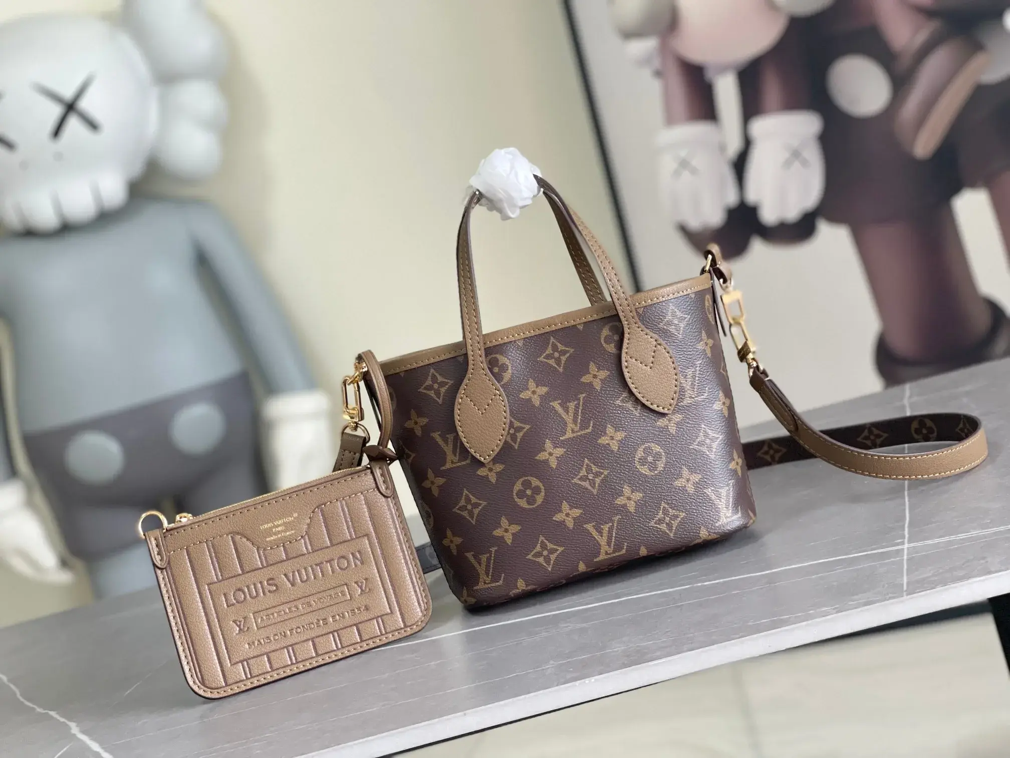 Louis Vuitton Neverfull Black Grained Leather Shoulder Bag product photo from LabelPicks