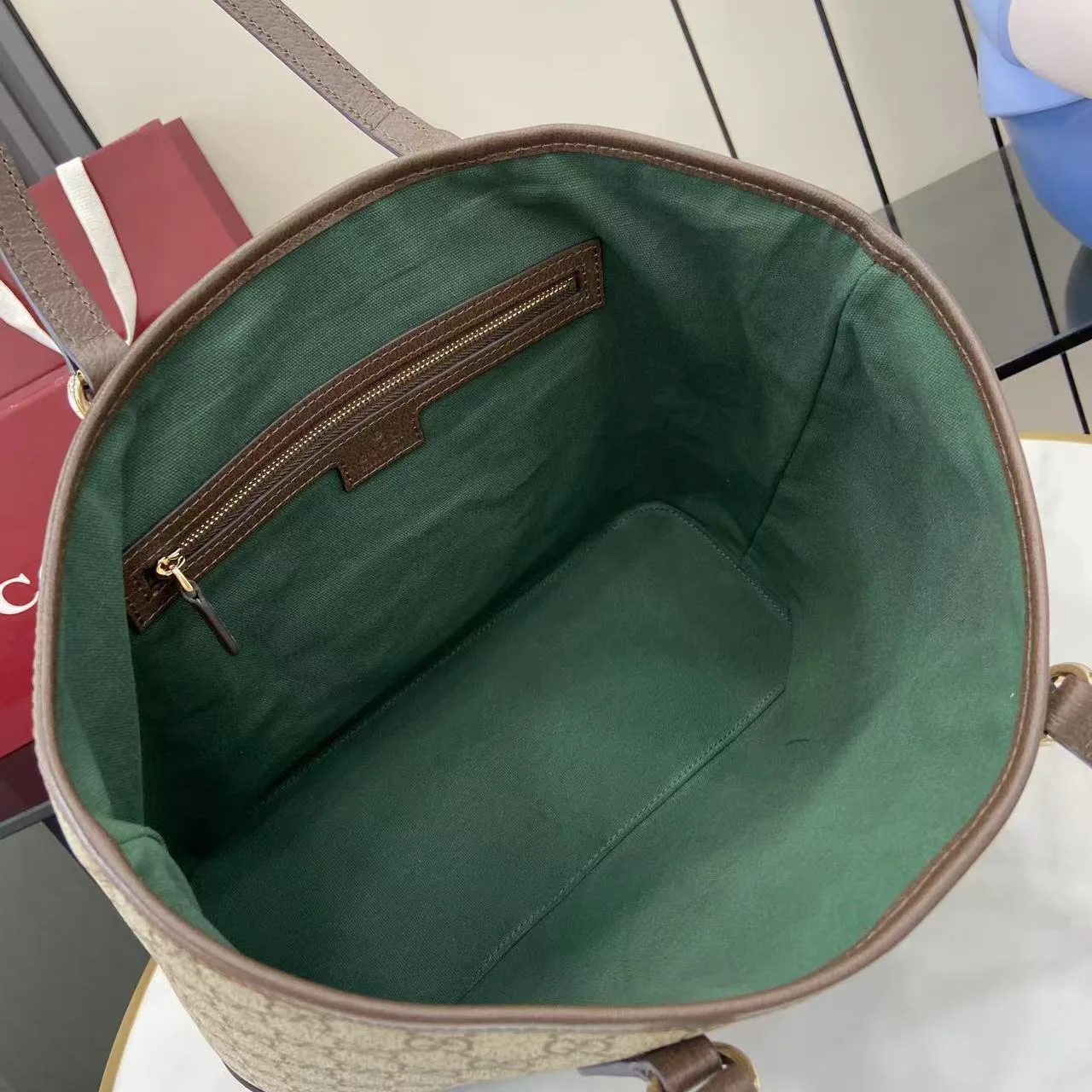 Gucci Ophidia Brown GG Supreme Canvas Tote Bag product photo from LabelPicks