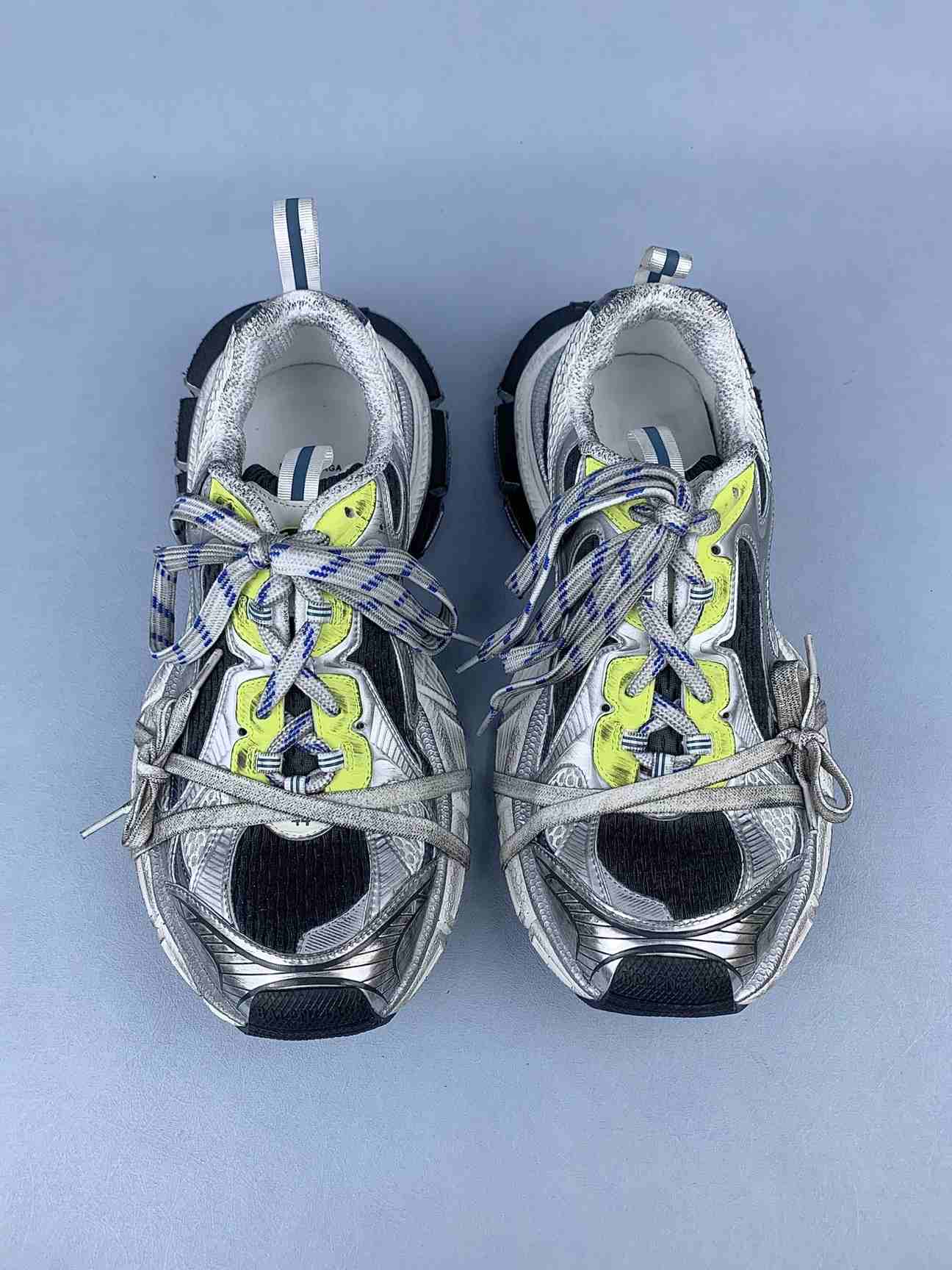 Balenciaga 3XL Toe Spray Sneaker