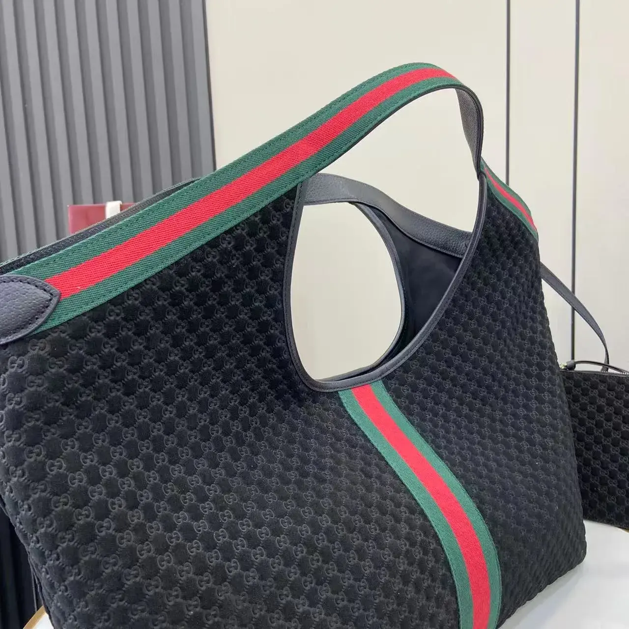 Gucci Black GG Supreme Canvas Tote Bag product photo from LabelPicks