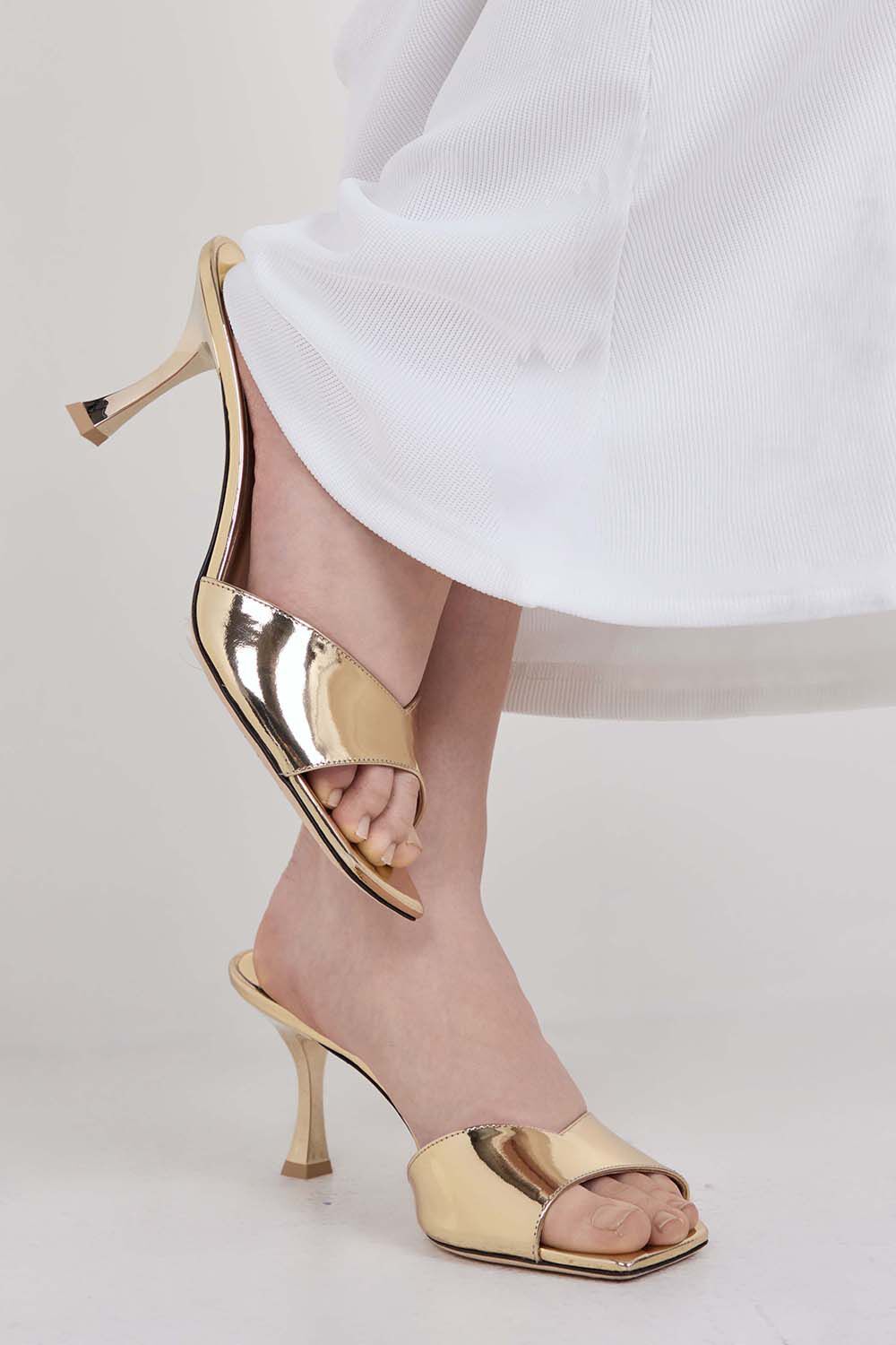 JIMMY CHOO נעלי עקב מיולס