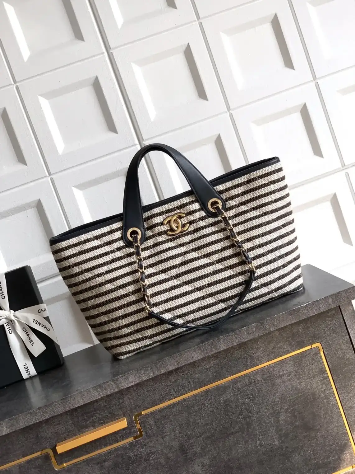 Chanel Straw Woven Tote Bag product photo from LabelPicks
