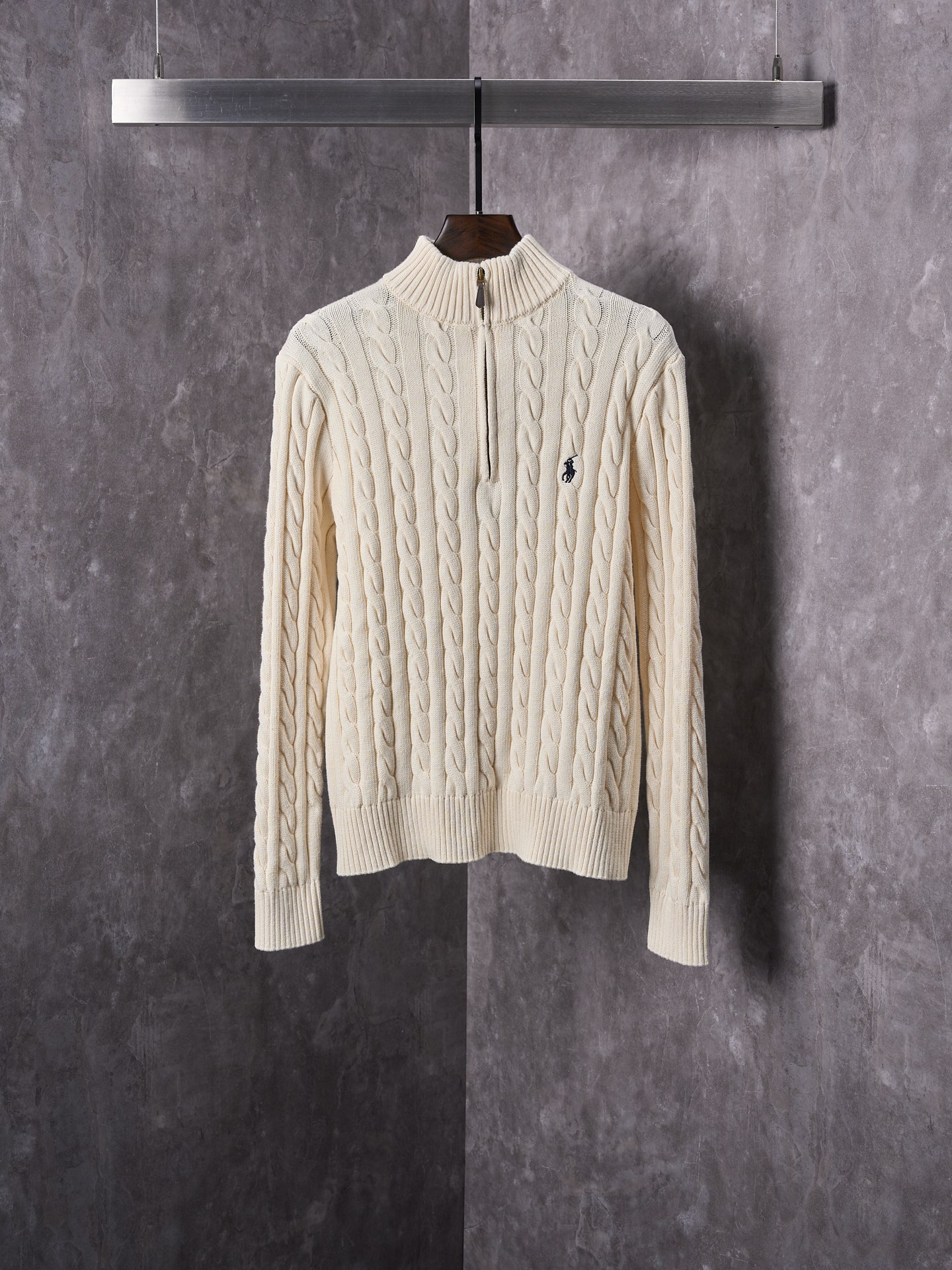 0910 New high quality soft sweaters
