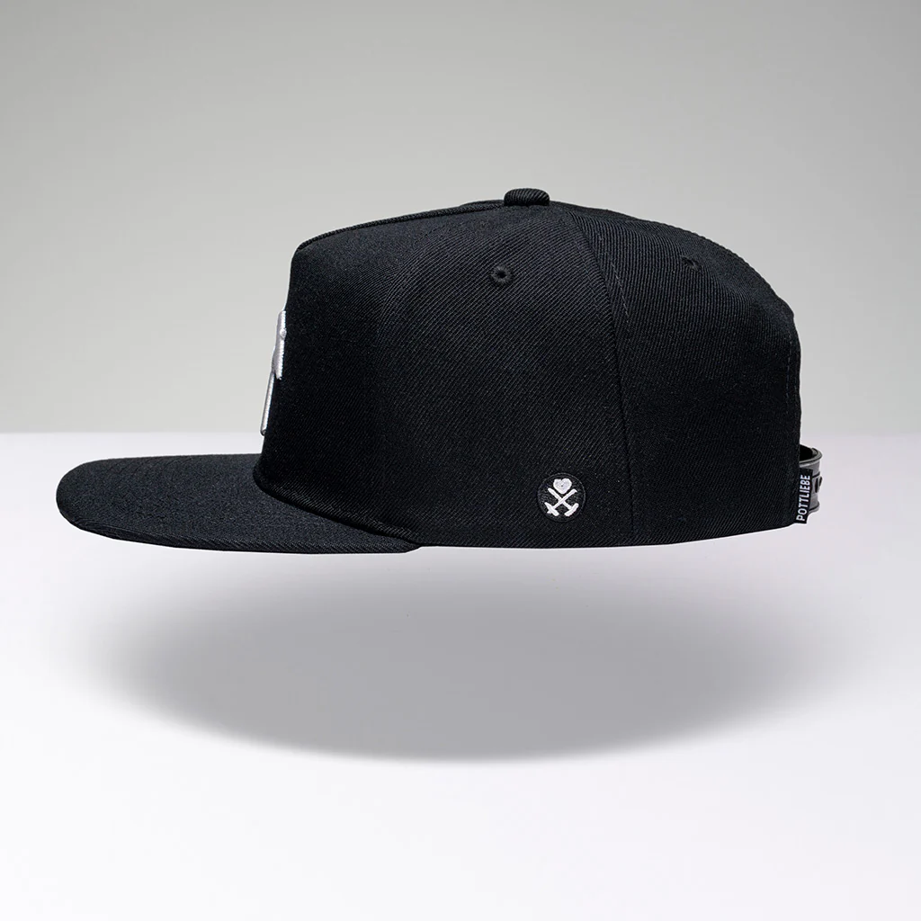 Schlägel und Eisen Snapback - Black White