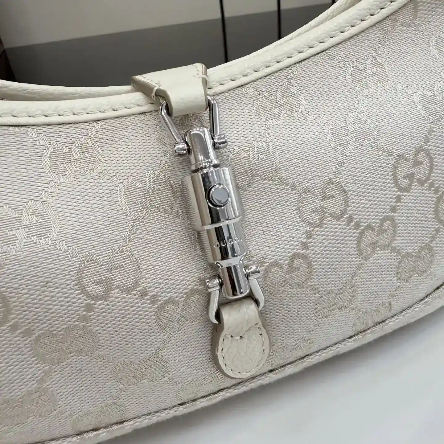 Gucci Jackie Shoulder Bag product photo from LabelPicks