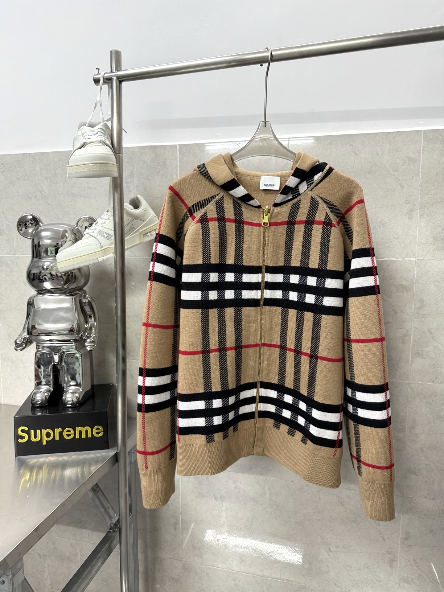 0910 New alphabet jacquard crew-neck sweater