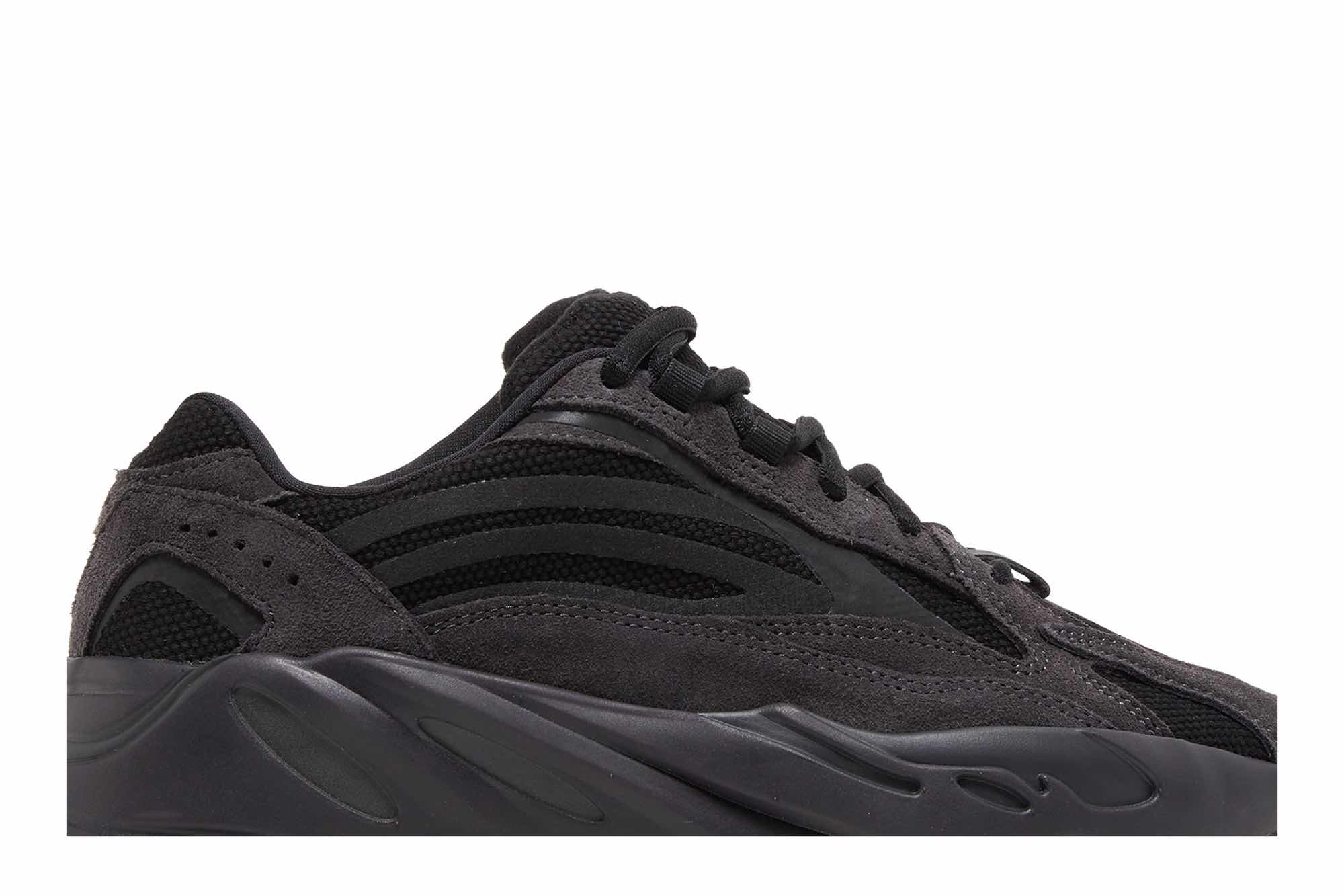 Adidas Yeezy Boost 700 V2 ‘Vanta’ FU6684