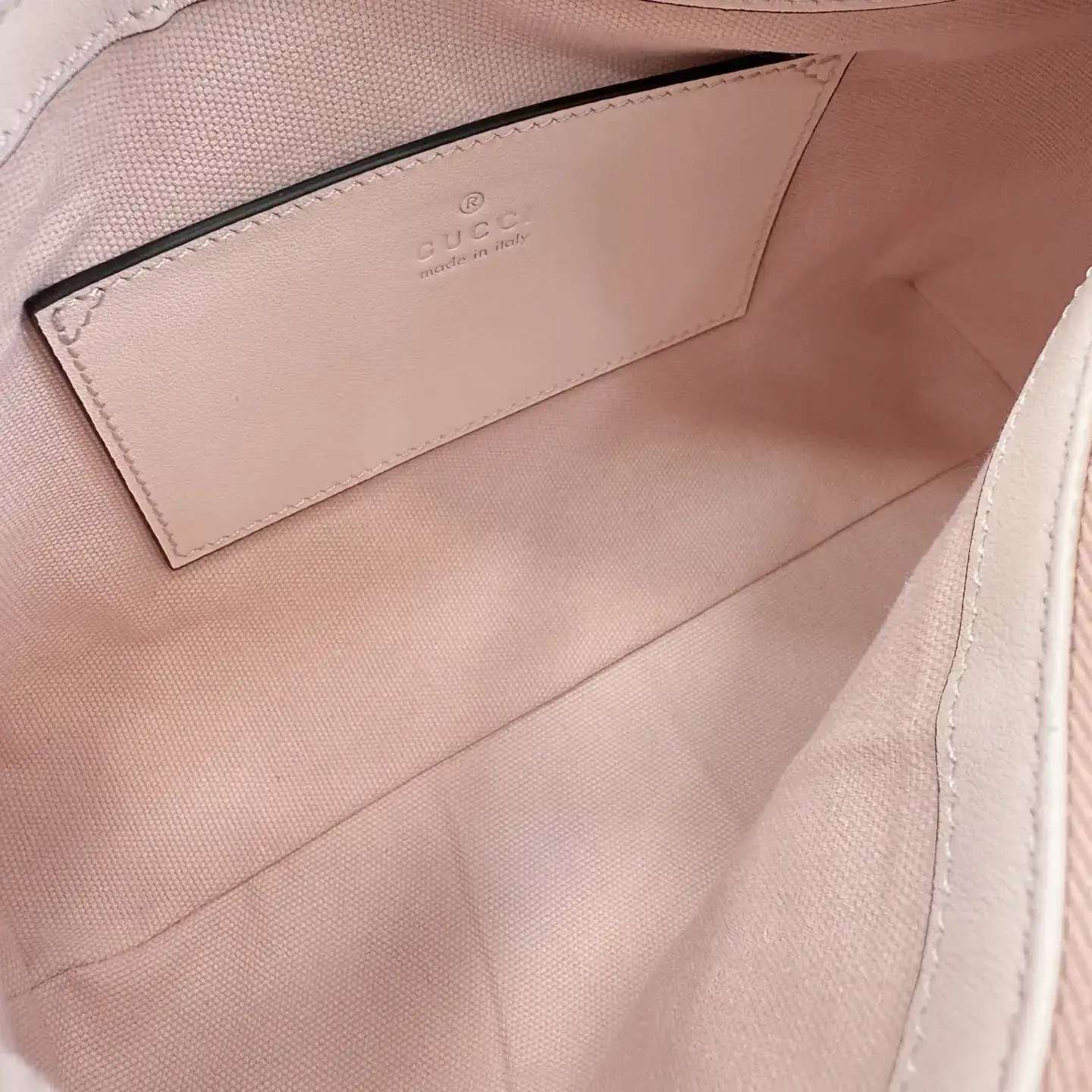 Gucci Easy-Carry Crossbody Bag product photo from LabelPicks
