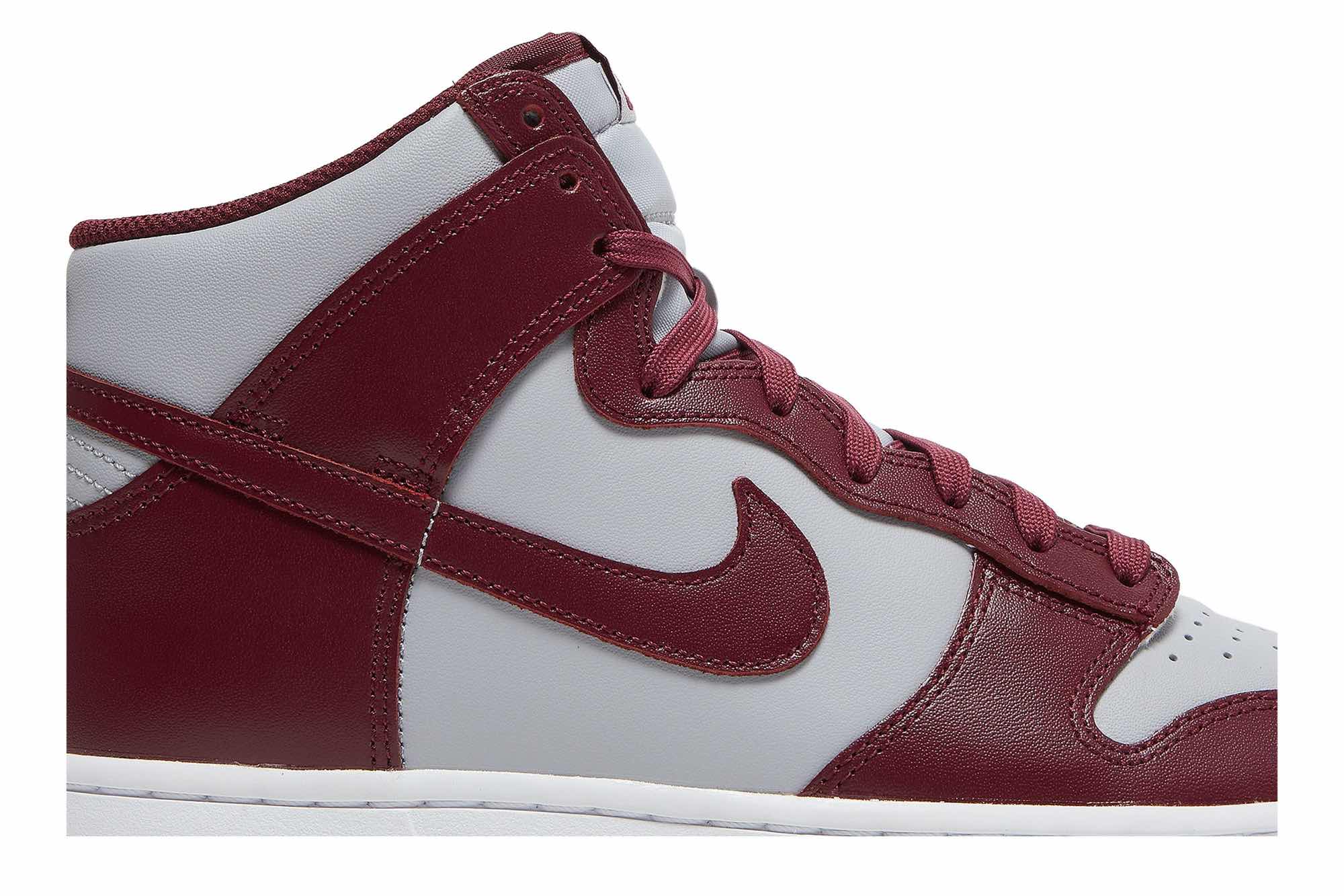 Nike Dunk High ‘Dark Beetroot’ DD1399-600
