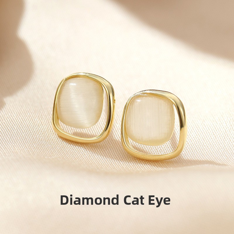 S925 sterling silver rhombus-shaped cat's eye stone earrings, exuding a sophisticated and elegant French style, geometric fashion earrings