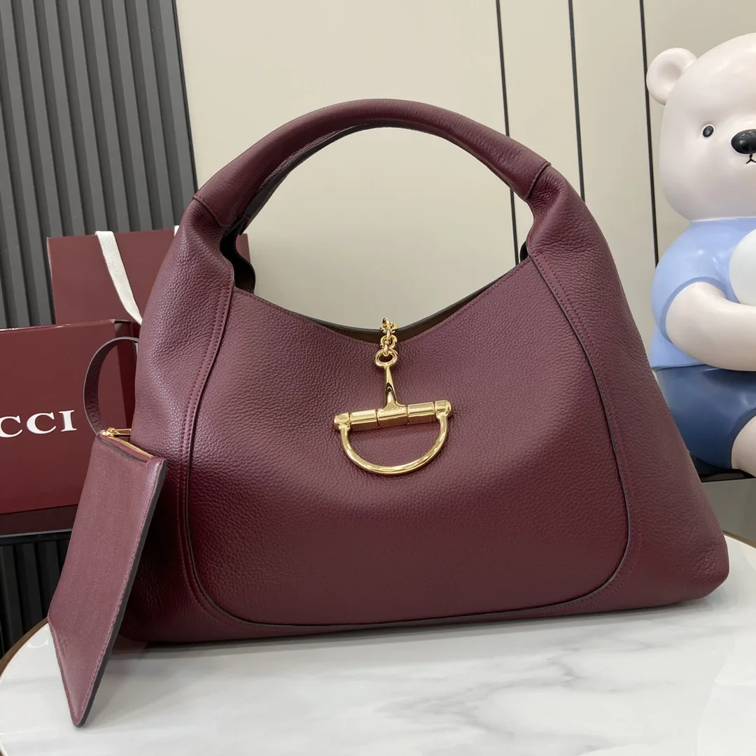 Gucci Grained Leather Shoulder Bag product photo from LabelPicks
