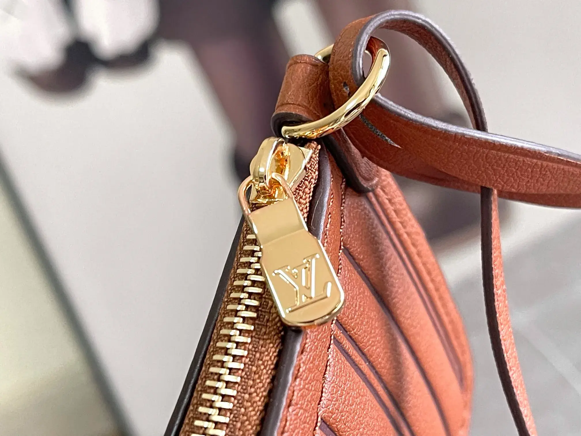 Louis Vuitton Black Neverfull Grained Leather Shoulder Bag product photo from LabelPicks