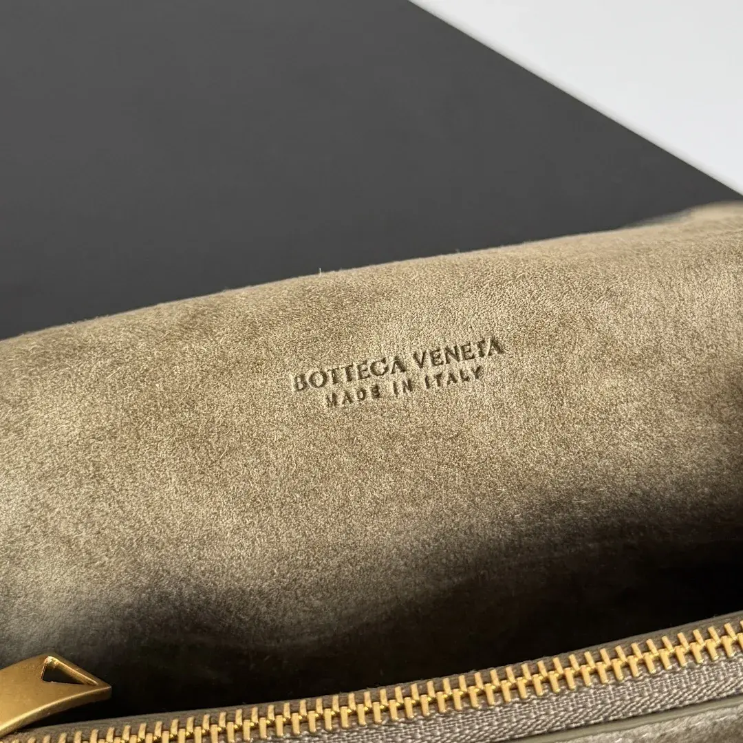 Bottega Veneta Notturno Clutch product photo from LabelPicks