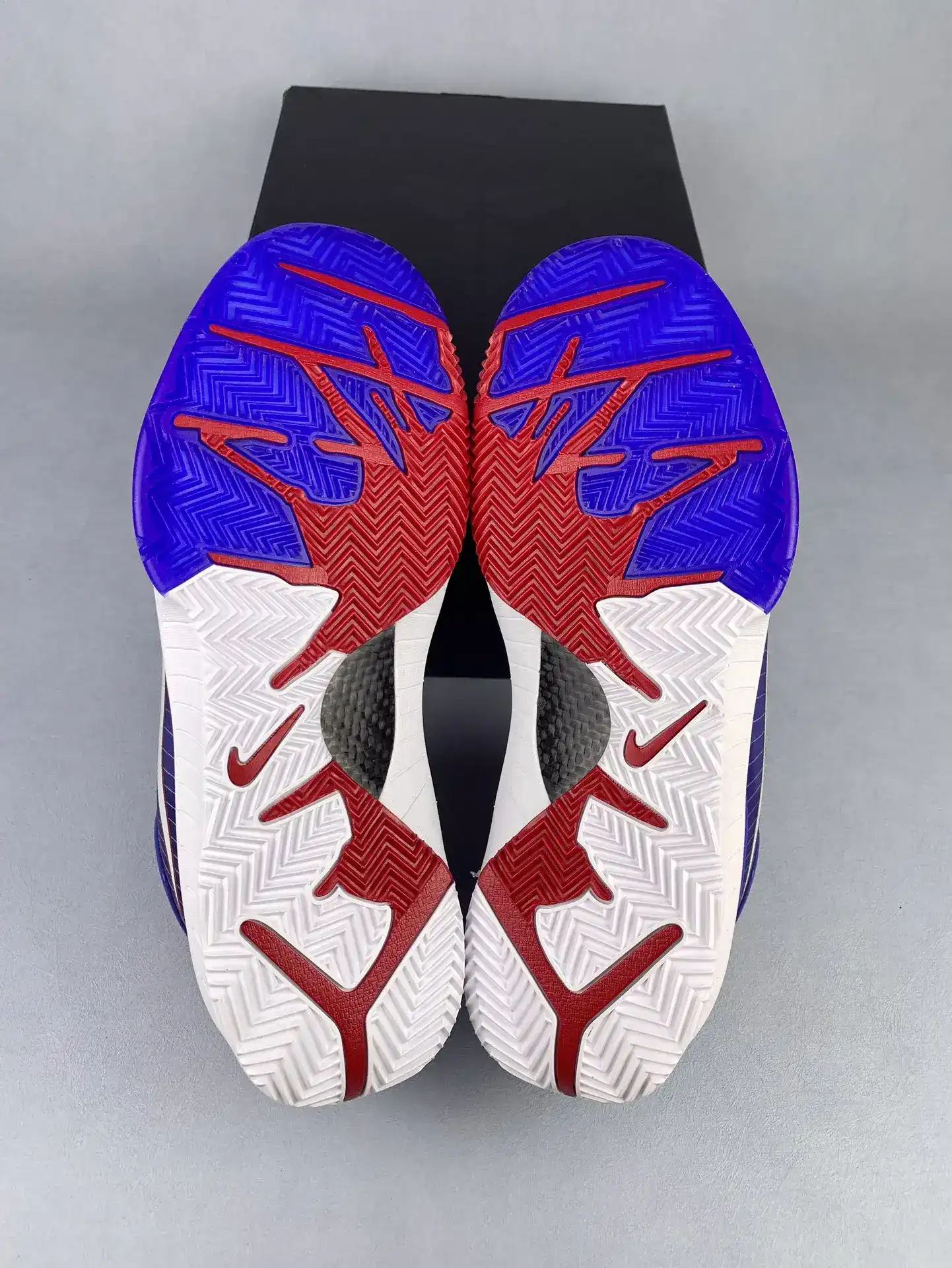 Kobe 4 Protro “Philly” Basketball Shoes product photo from LabelPicks
