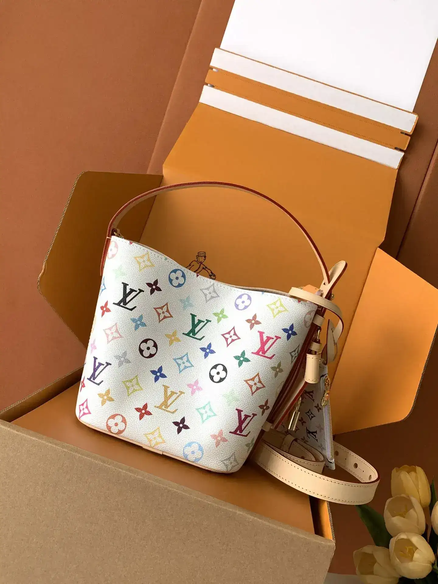 Louis Vuitton Versatile Shoulder Bag product photo from LabelPicks