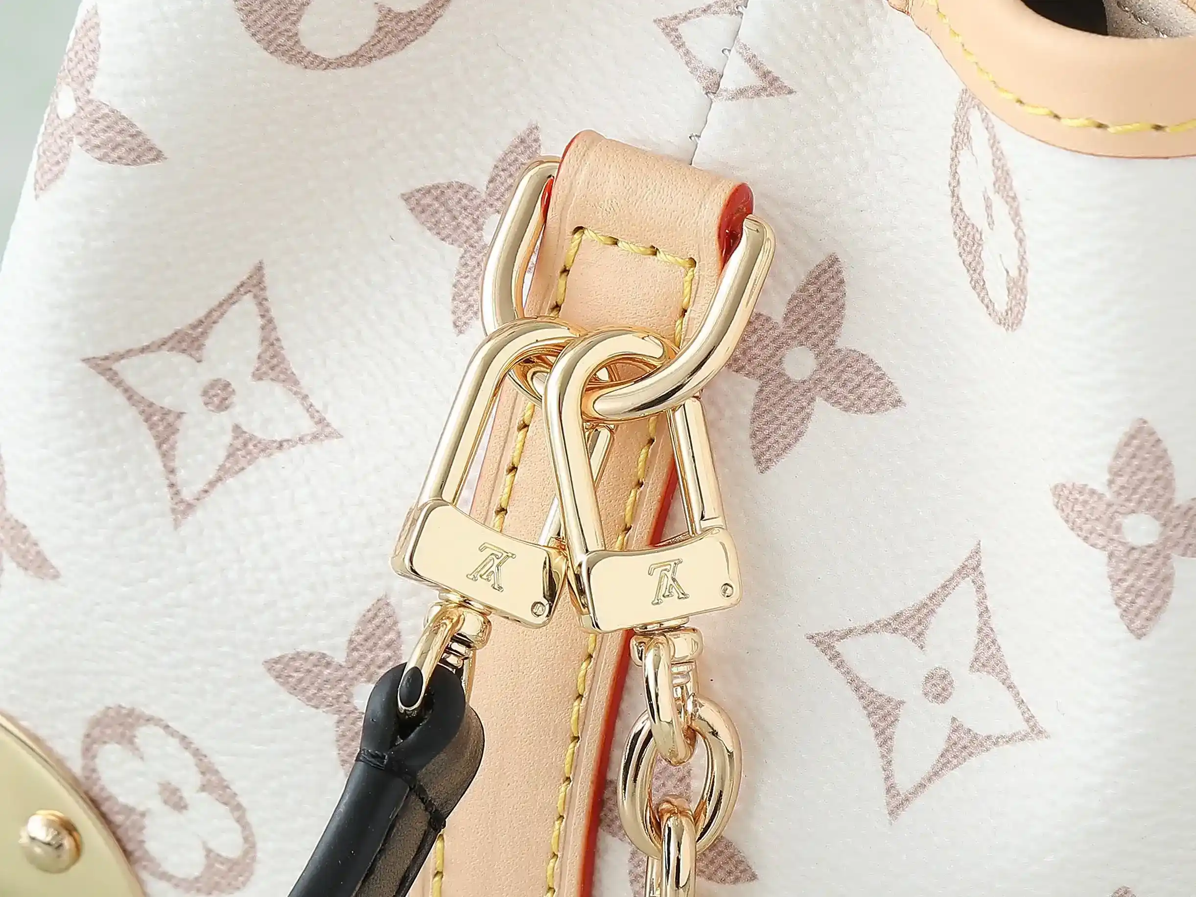Louis Vuitton Relaxed Bucket Bag product photo from LabelPicks
