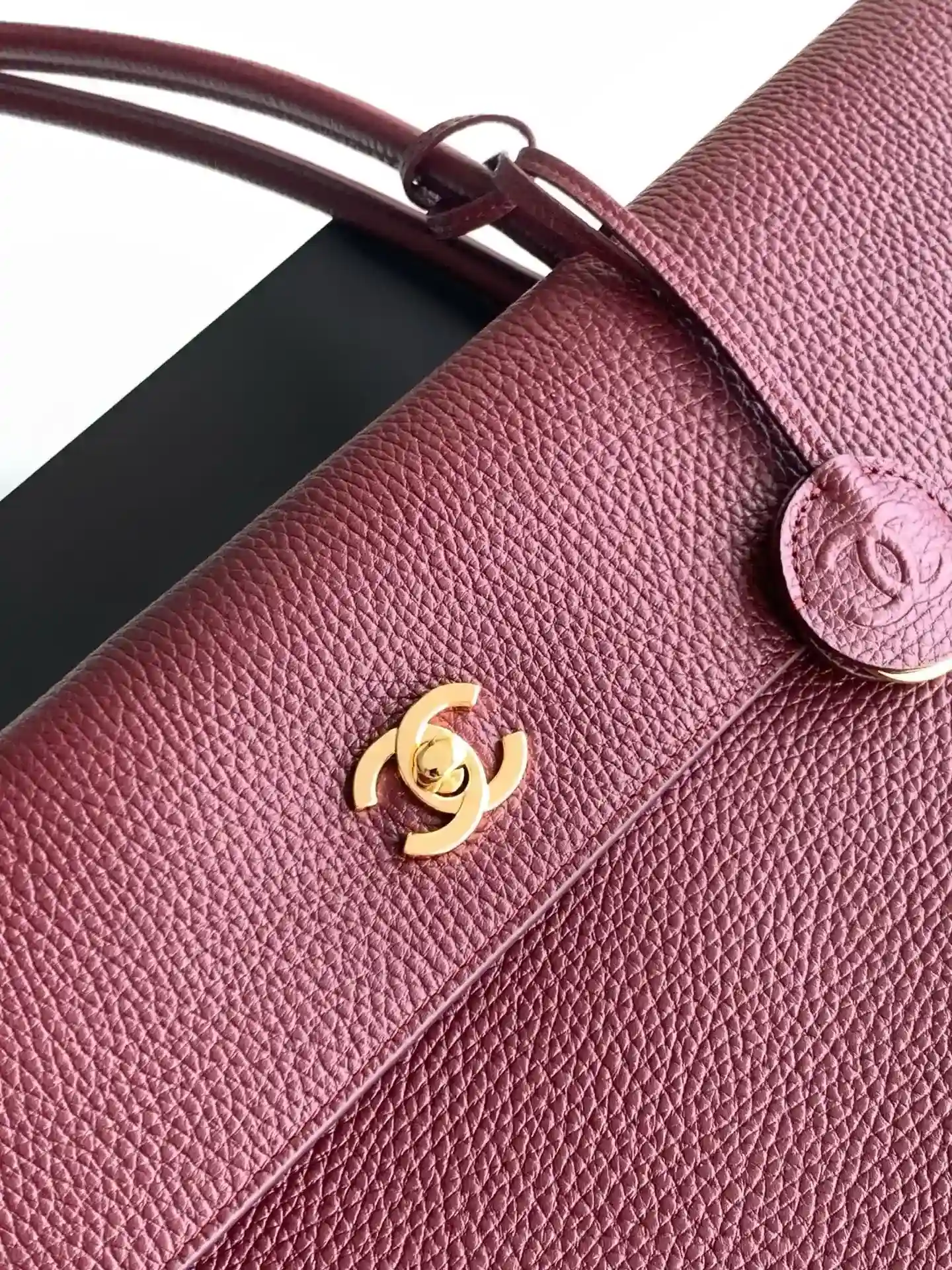 Chanel Gold Grained Leather Tote Bag product photo from LabelPicks