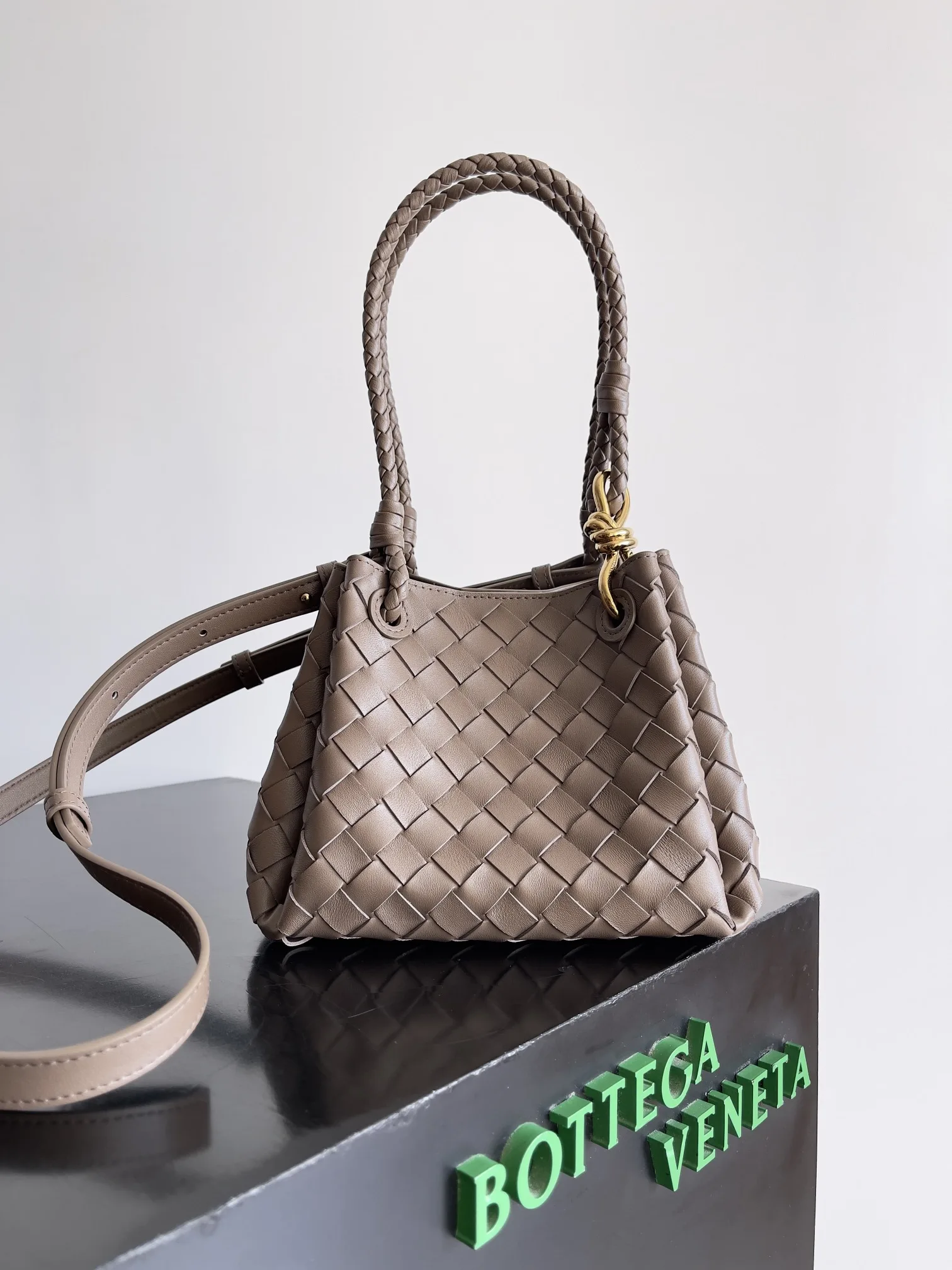 Bottega Veneta Pink Andiamo Top Handle Bag product photo from LabelPicks