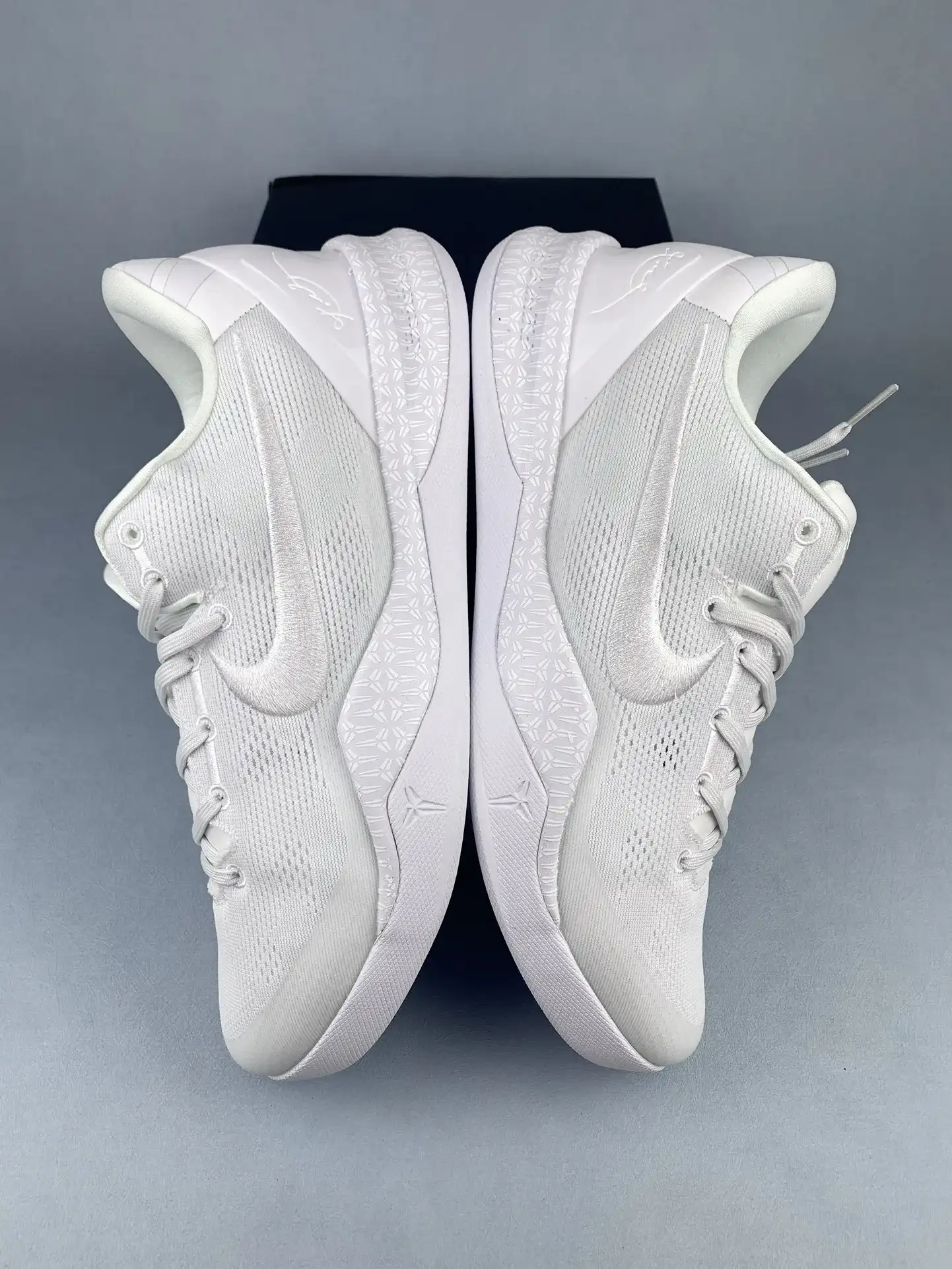 Kobe 8 Protro “Halo” Basketball Shoes product photo from LabelPicks