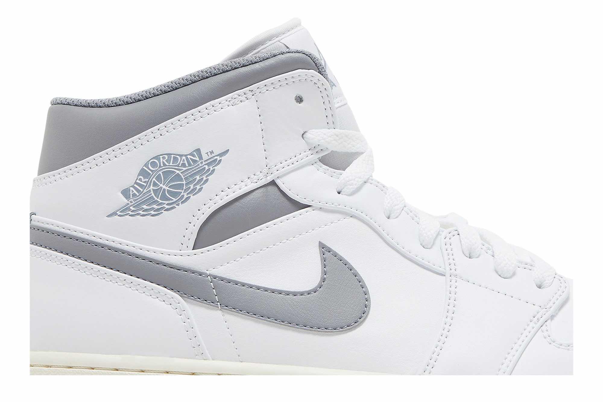 Air Jordan 1 Mid ‘Neutral Grey’ 554724-135