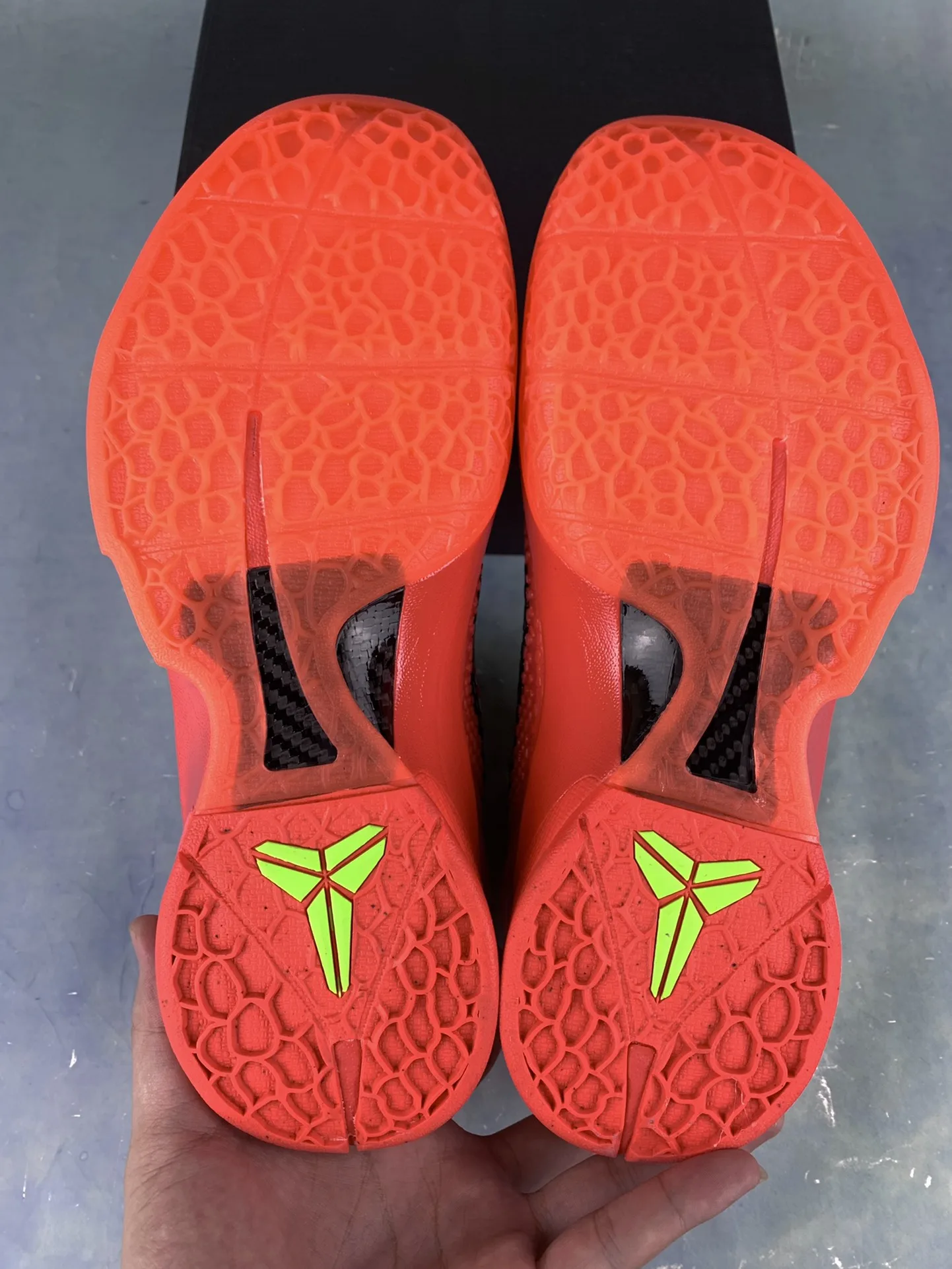 Kobe 6 Protro “Reverse Grinch” Basketball Shoes product photo from LabelPicks