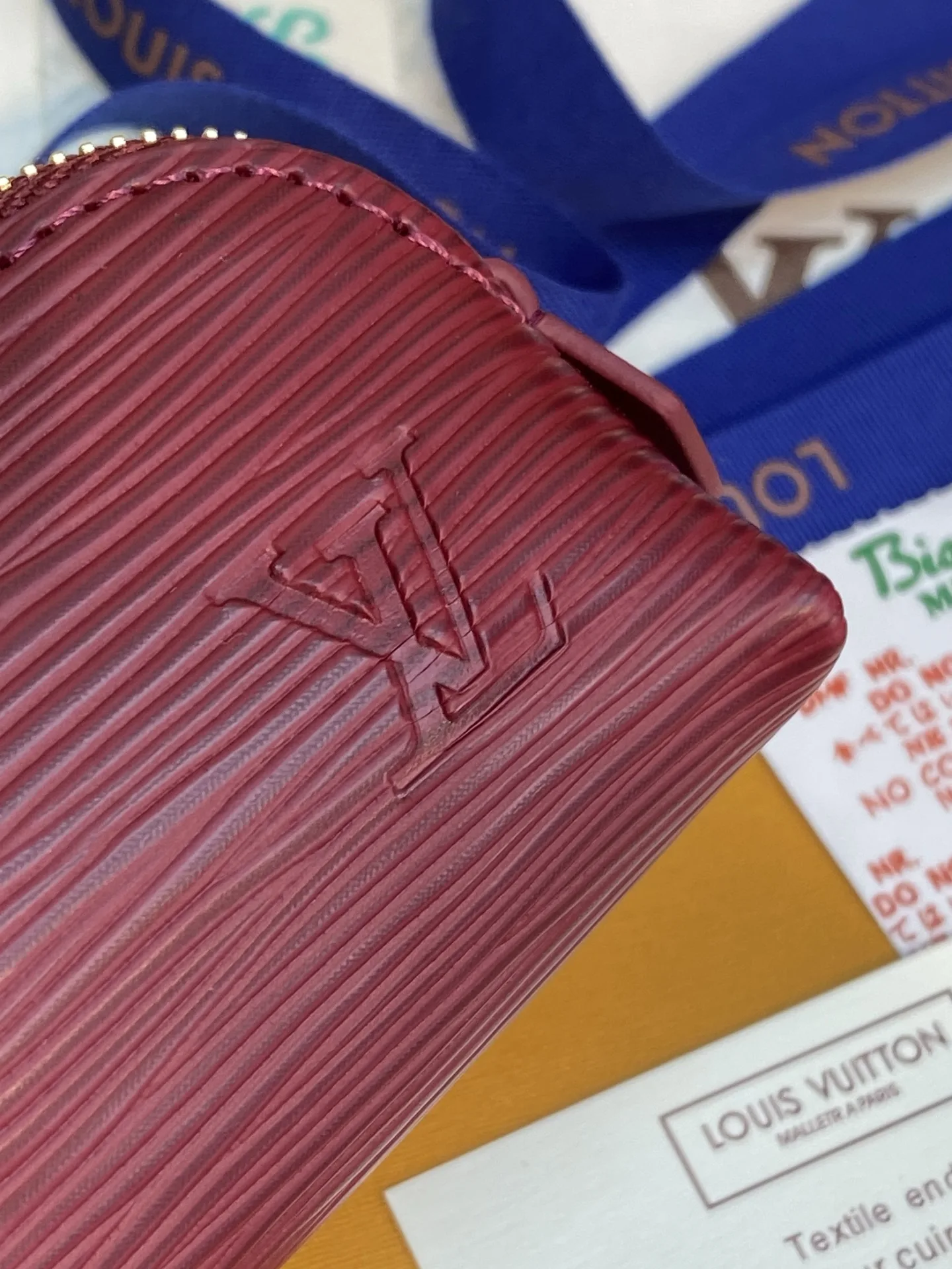 Louis Vuitton Polished Clutch product photo from LabelPicks