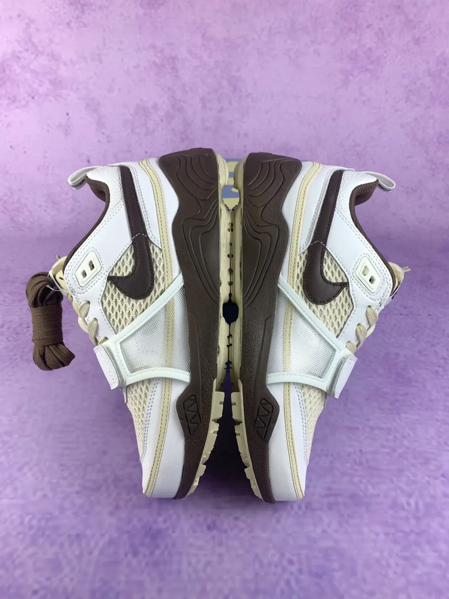 Travis Scott x Nike Zoom Field Jaxx “Light Chocolate” - White/Light Chocolate/White product photo from LabelPicks