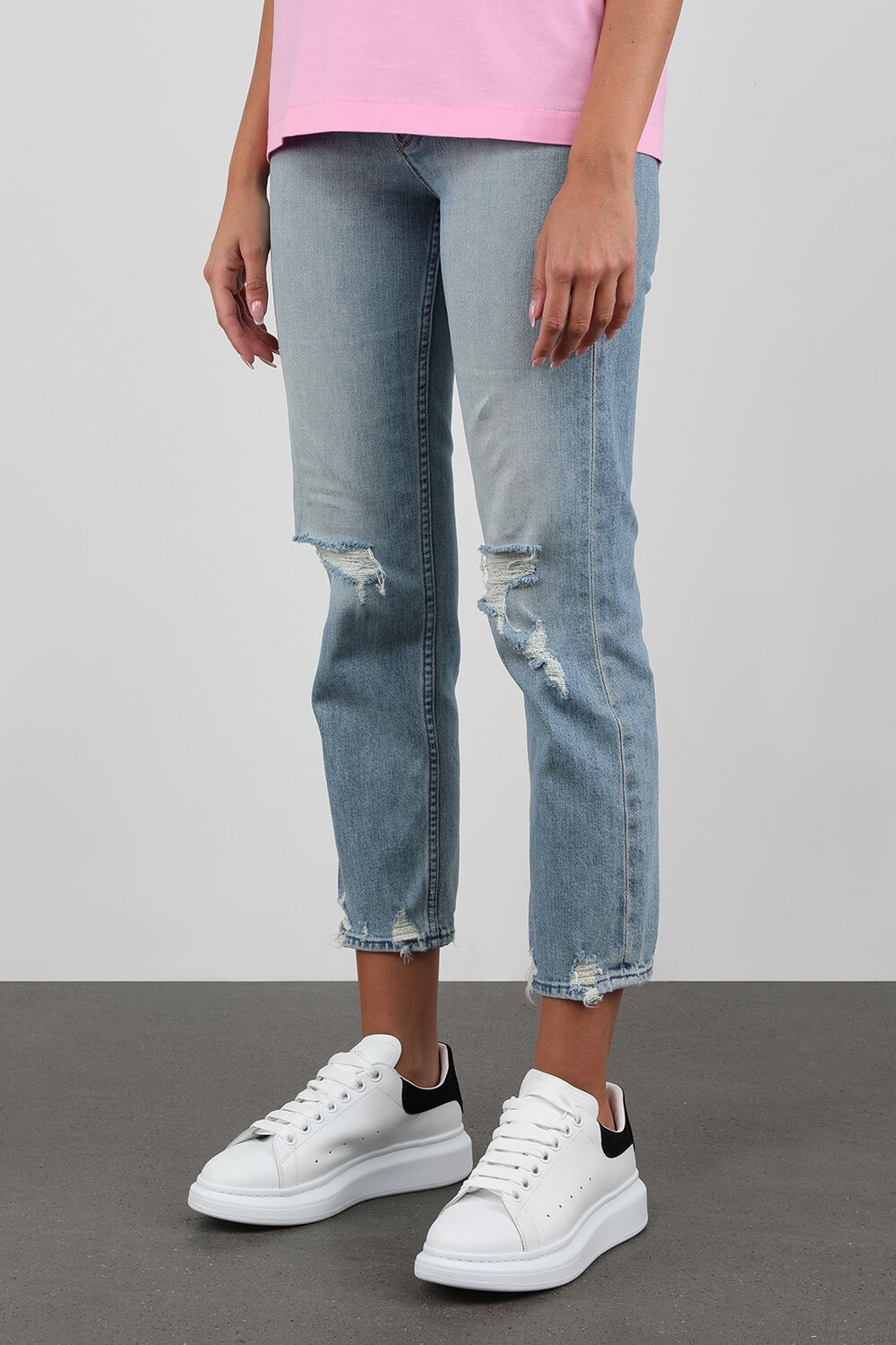 ALEXANDER MCQUEEN נעלי סניקרס אוברסייז לבנות