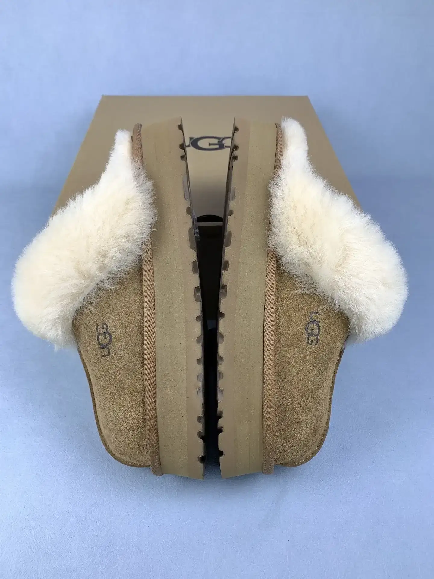 UGG Disquette Slipper product photo from LabelPicks
