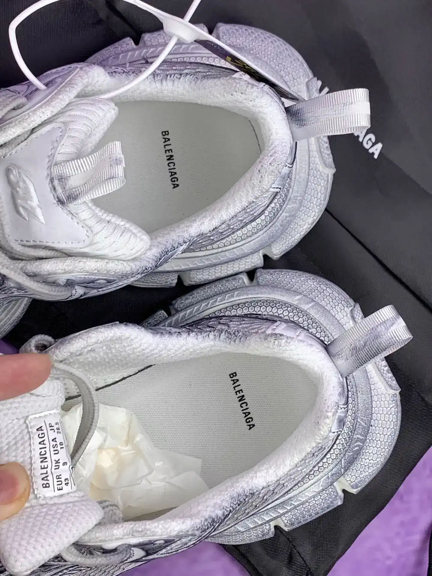 3XL Sneaker in White product photo from LabelPicks
