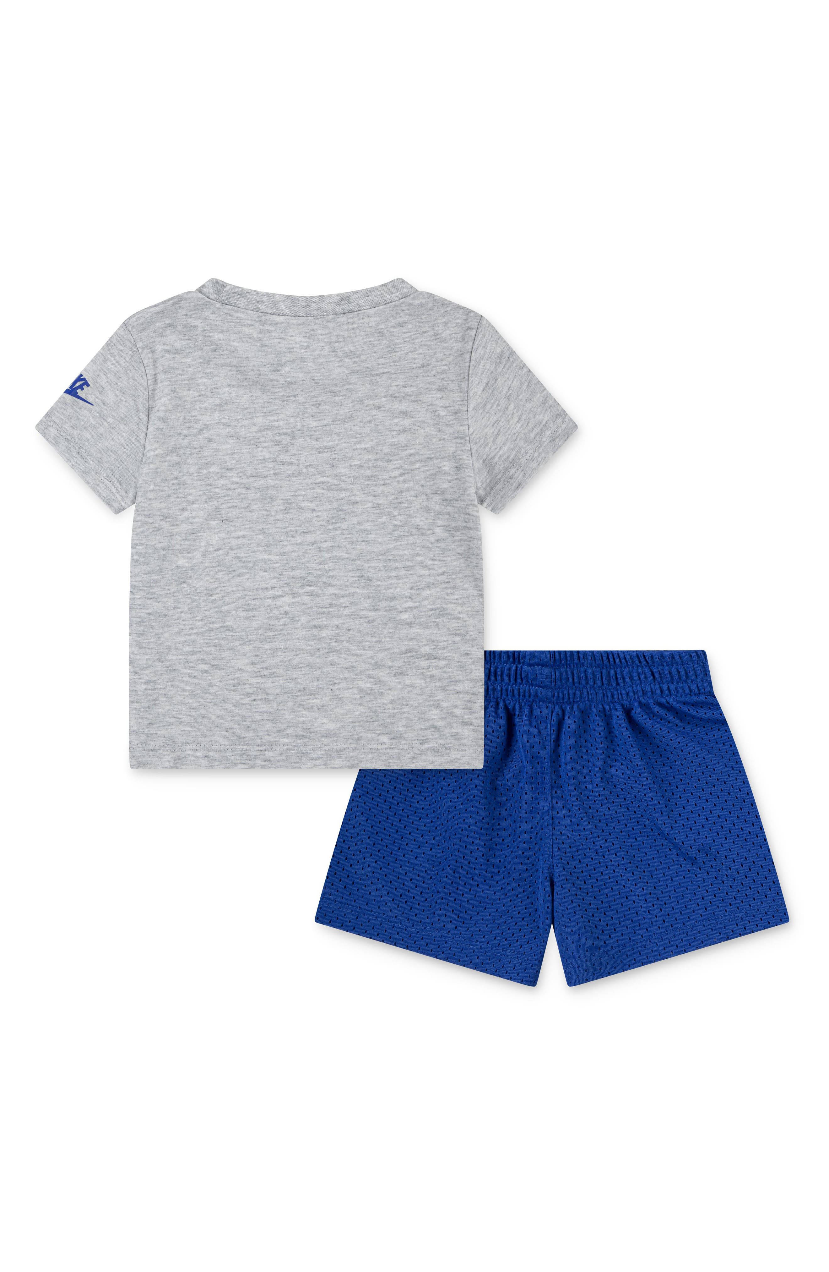 Nike Short Sleeve T-Shirt & Shorts Set
