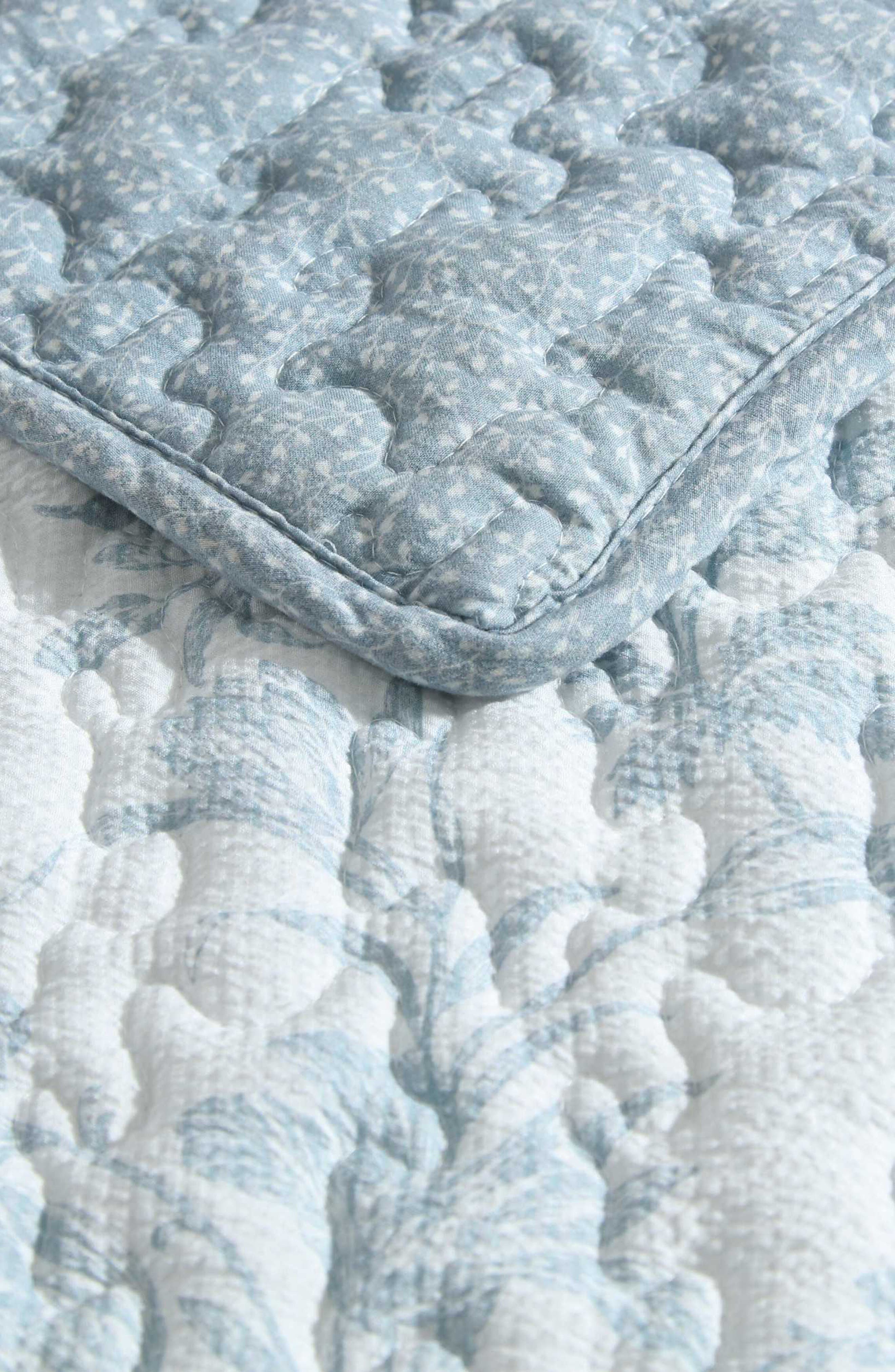 Laura Ashley Amberly Cotton 3-Piece Queen Quilt & Sham Set