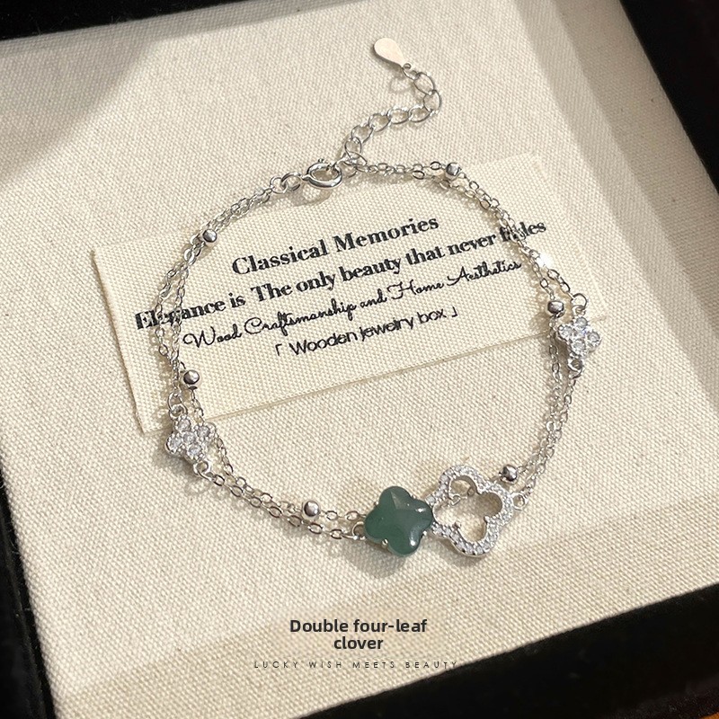 Original design, double four-leaf clover bracelet for women, made of 925 sterling silver, minimalist and chic, featuring a new Chinese style with jade and red agate beads, perfect for Instagram
