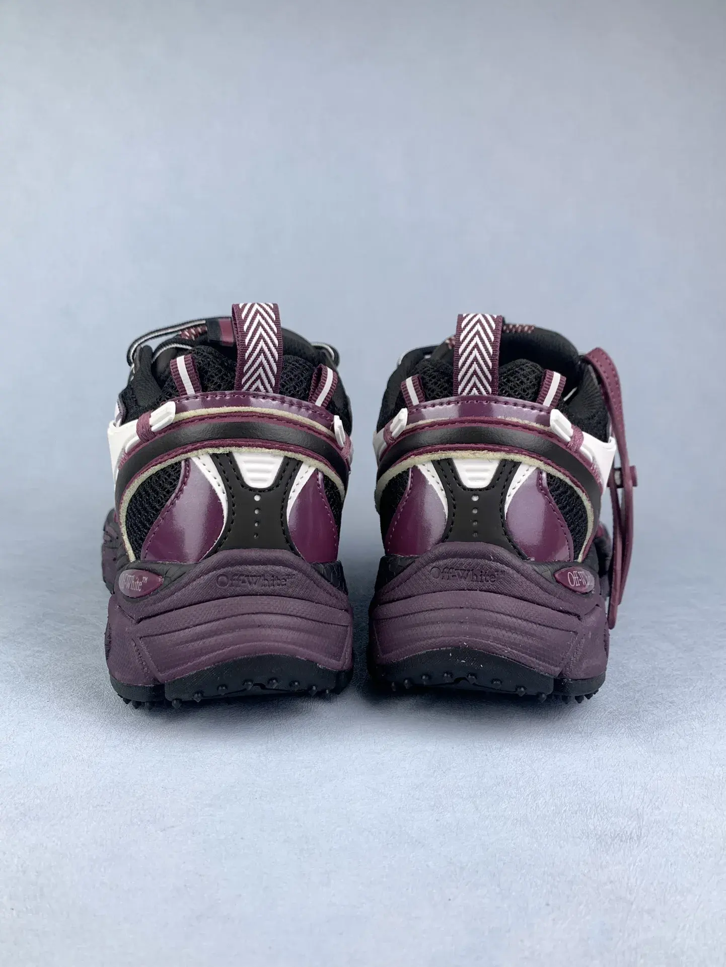 Be Right Back Sneakers product photo from LabelPicks