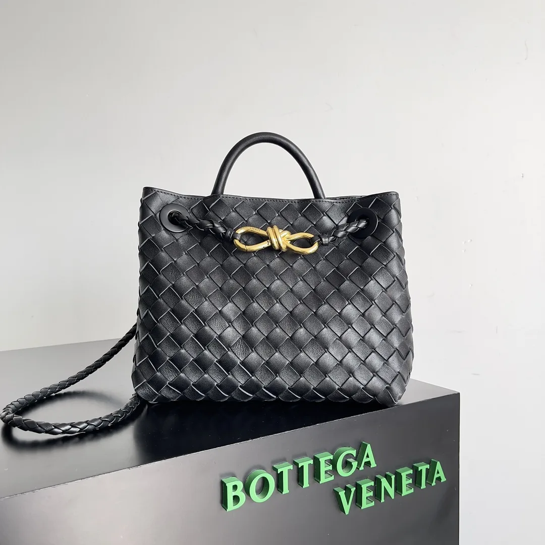 Bottega Veneta White Andiamo Intrecciato Woven Leather Top Handle Bag product photo from LabelPicks