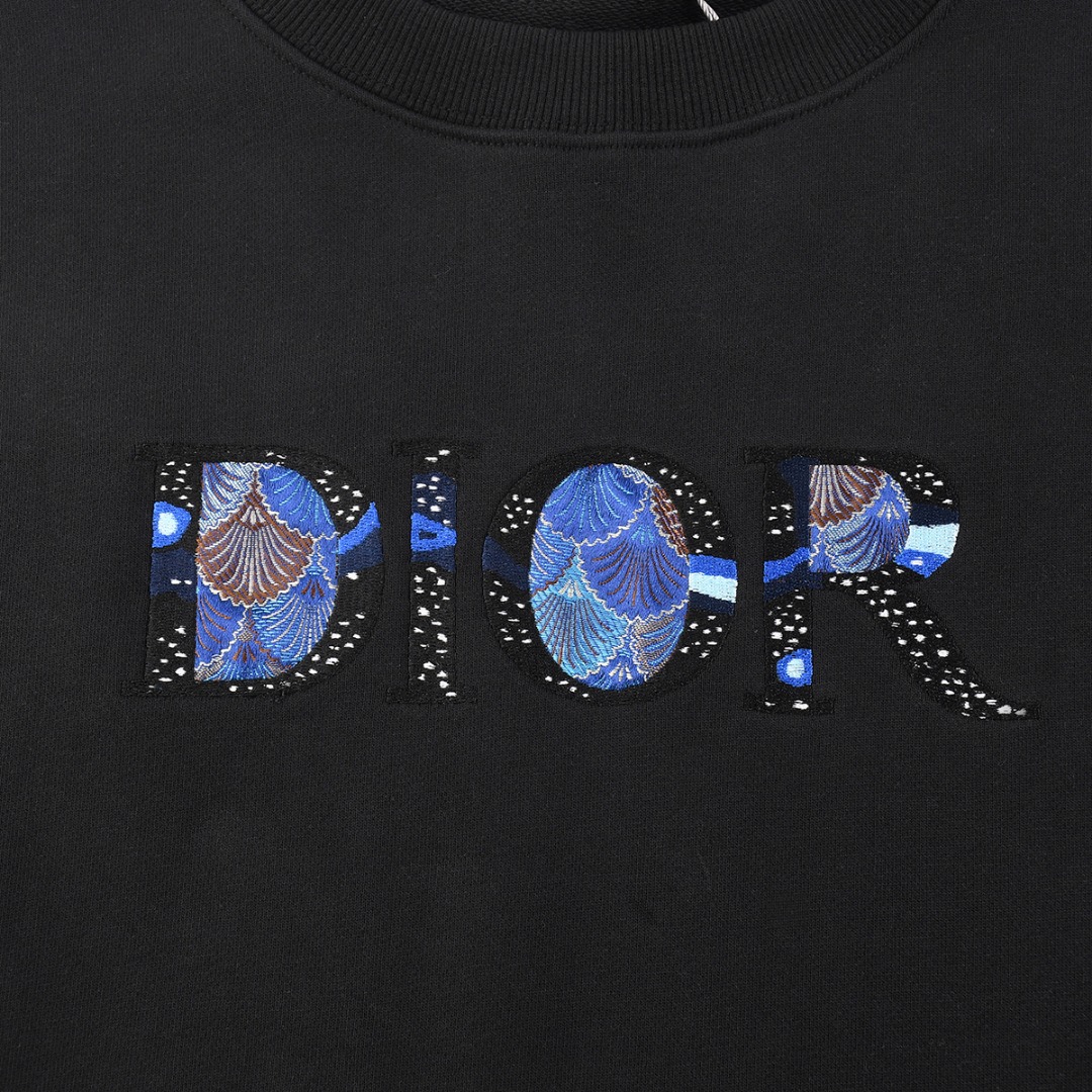 Classic Embroidery Print Long Sleeve Sweatshirt