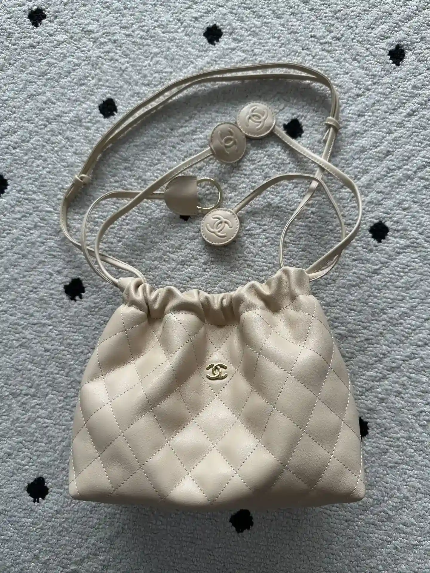 Chanel Lambskin Shoulder Bag product photo from LabelPicks
