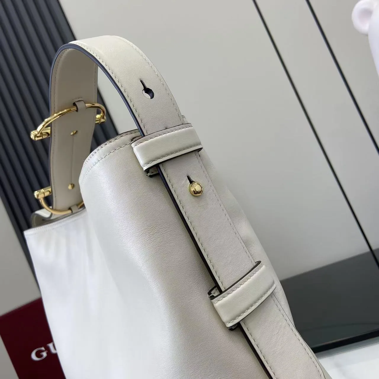 Gucci White Smooth Leather Tote Bag product photo from LabelPicks