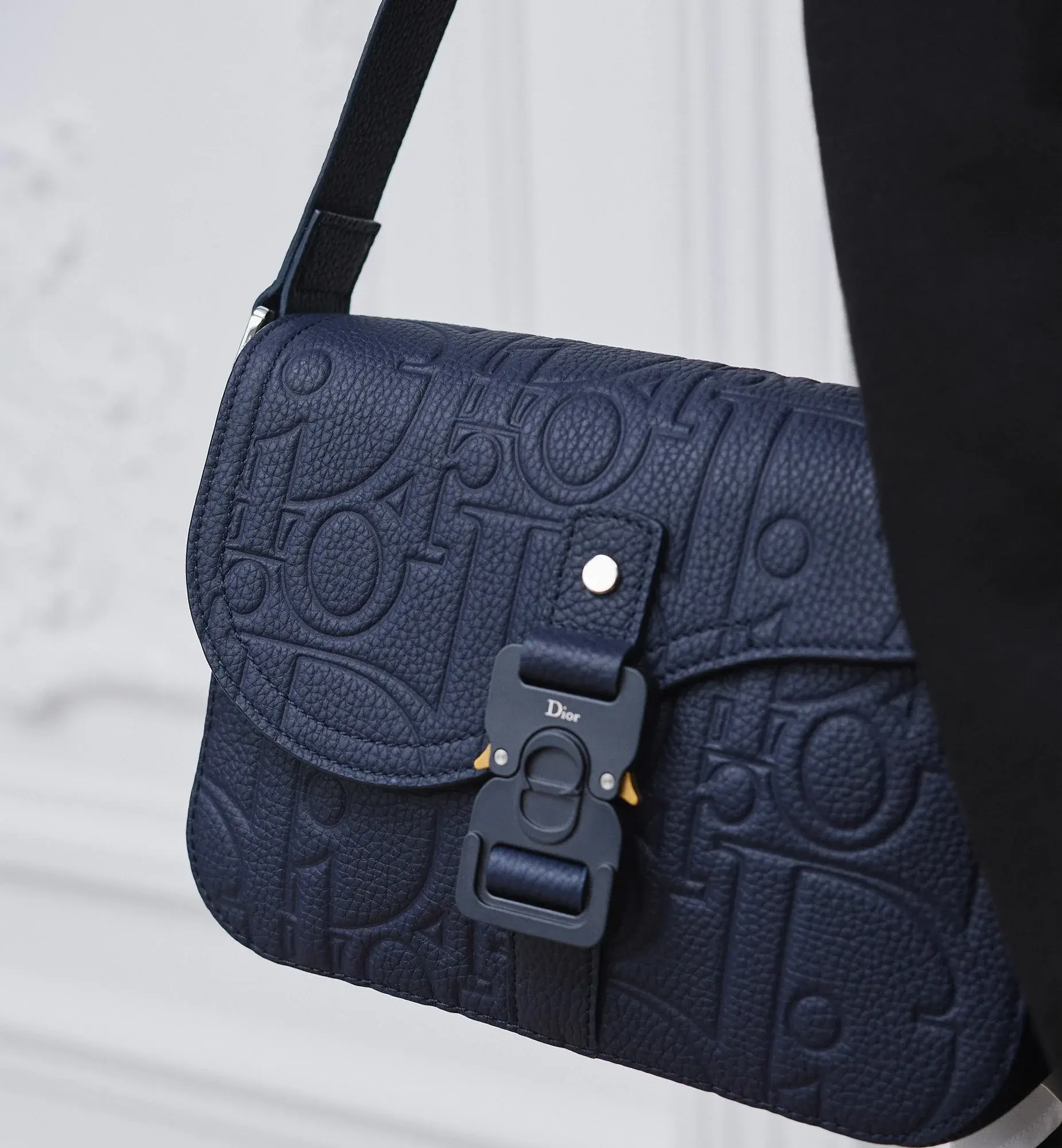 Dior Saddle Blue Grained Leather Crossbody Bag product photo from LabelPicks