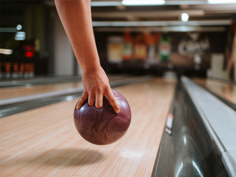 How Does Lane Oil Affect Bowlers