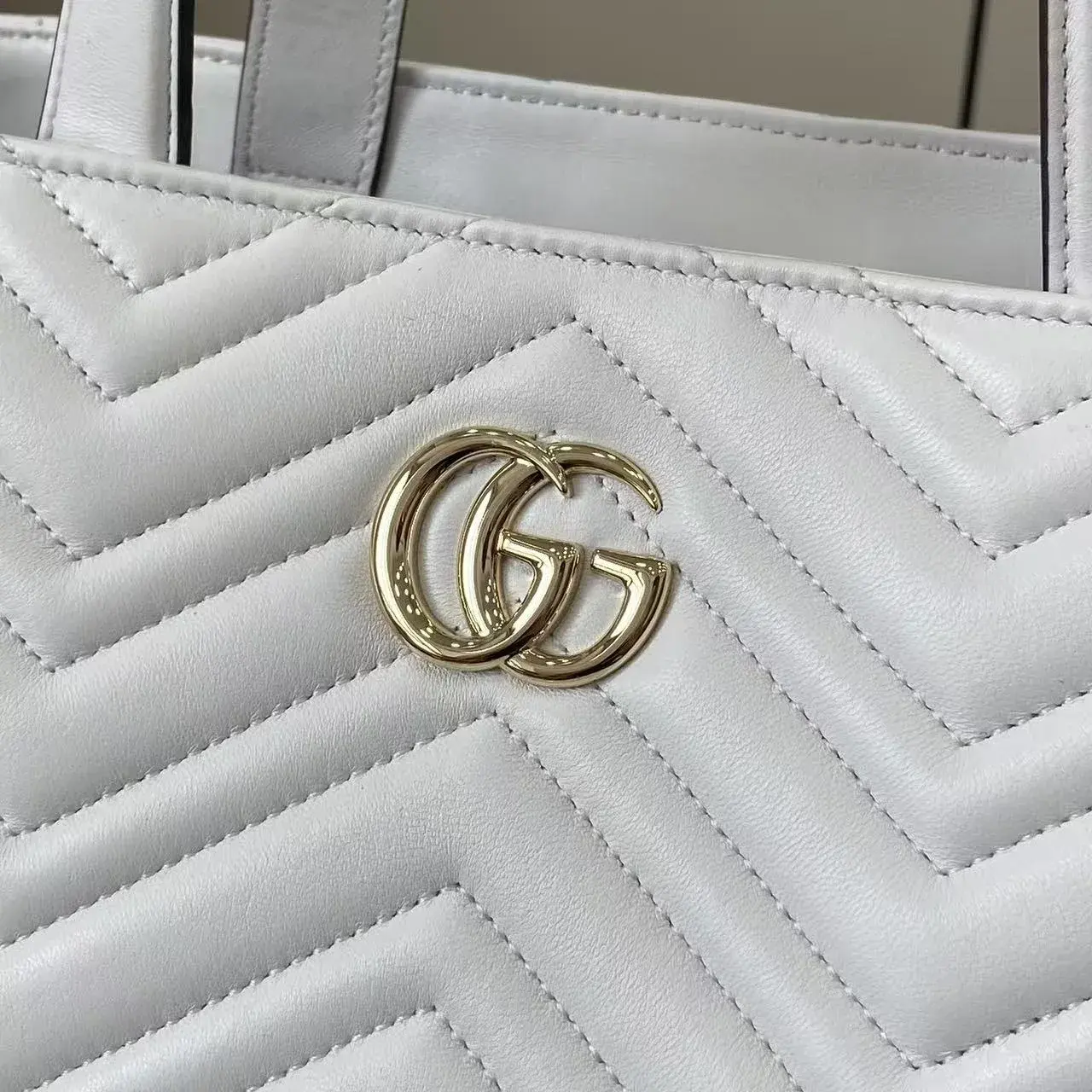 Gucci White Marmont GG Supreme Canvas Tote Bag product photo from LabelPicks