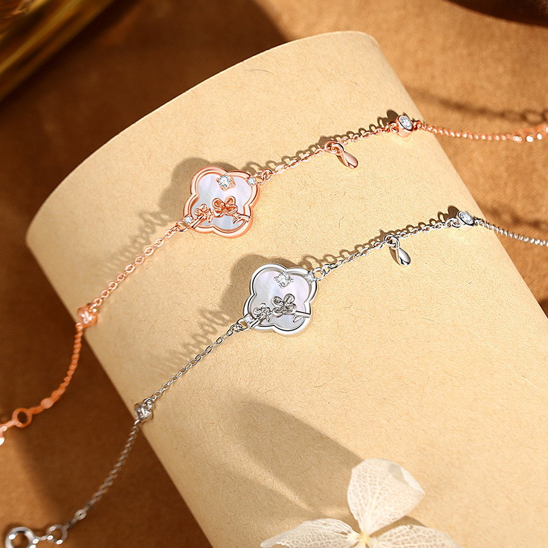 Original four-leaf clover mother-of-pearl bracelet for women, vintage new Chinese style floral bracelet, forest-inspired, fresh and elegant, sterling silver