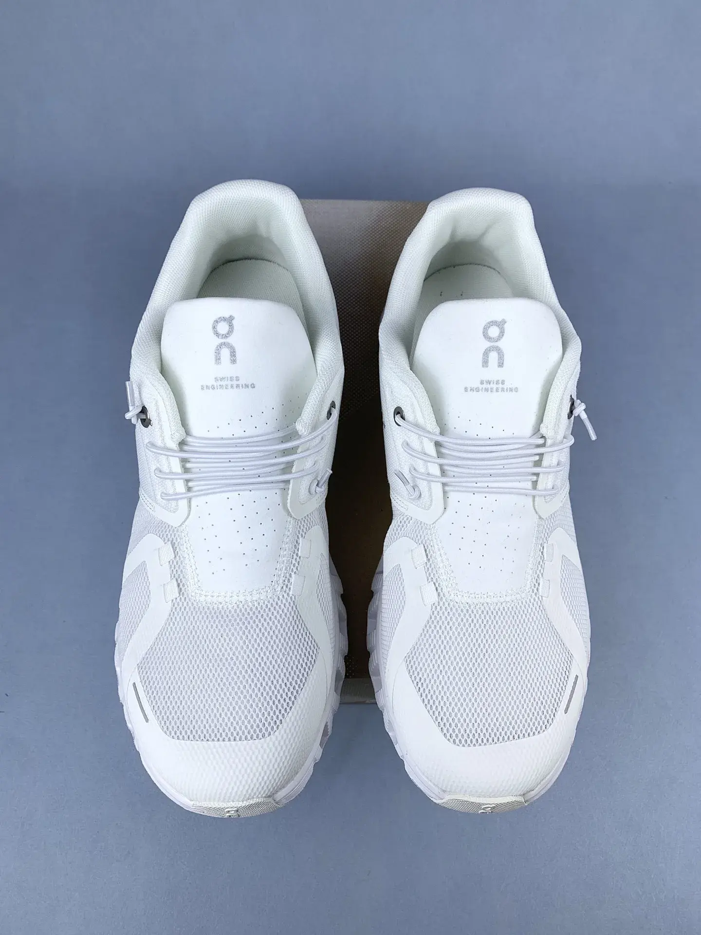 On Cloud 5 Shoes product photo from LabelPicks