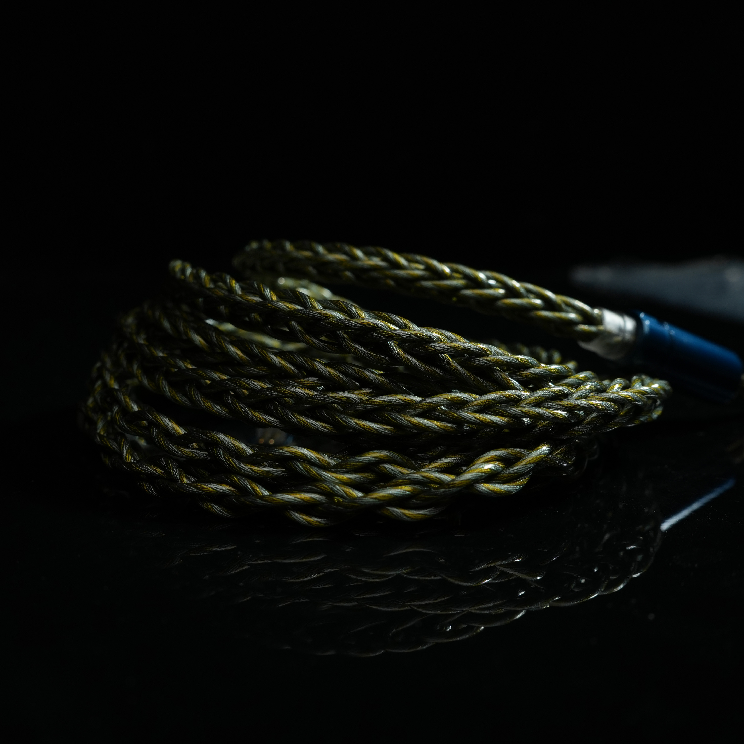 Headphones and headphone cables