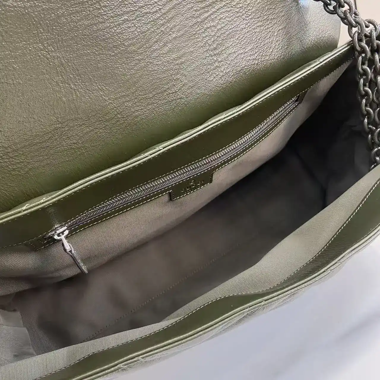Gucci Marmont Green GG Supreme Canvas Shoulder Bag product photo from LabelPicks