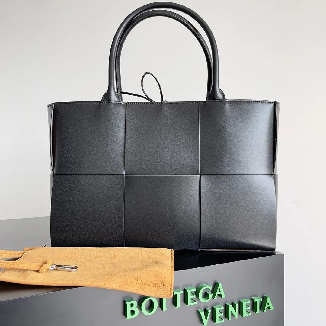 Bottega Veneta Intrecciato Woven Leather Tote Bag product photo from LabelPicks