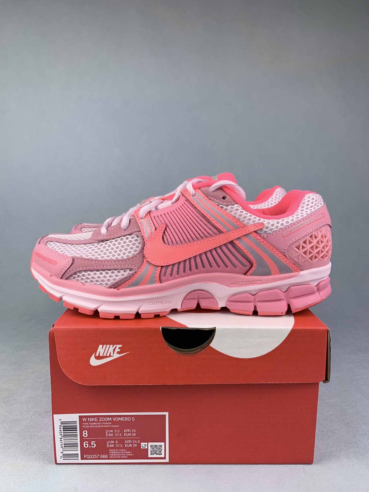 Nike Zoom Vomero 5 Shoes